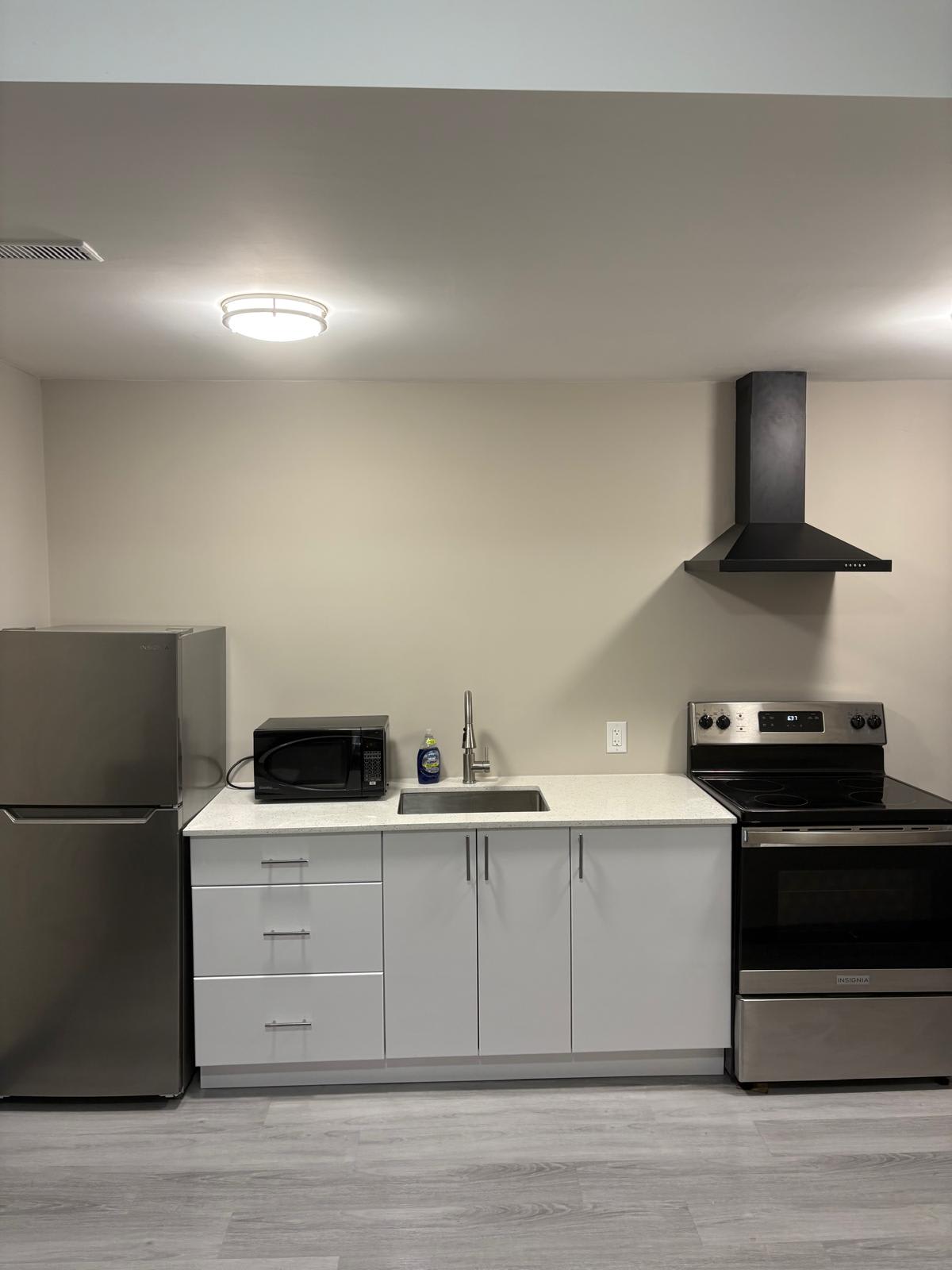 #38.3 St. Catharine's 1-bedroom Hotel-Apartment