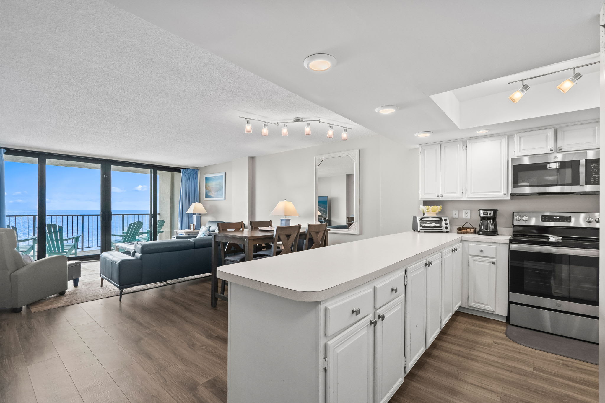 Arcadian I Penthouse E Oceanfront | Photo 11