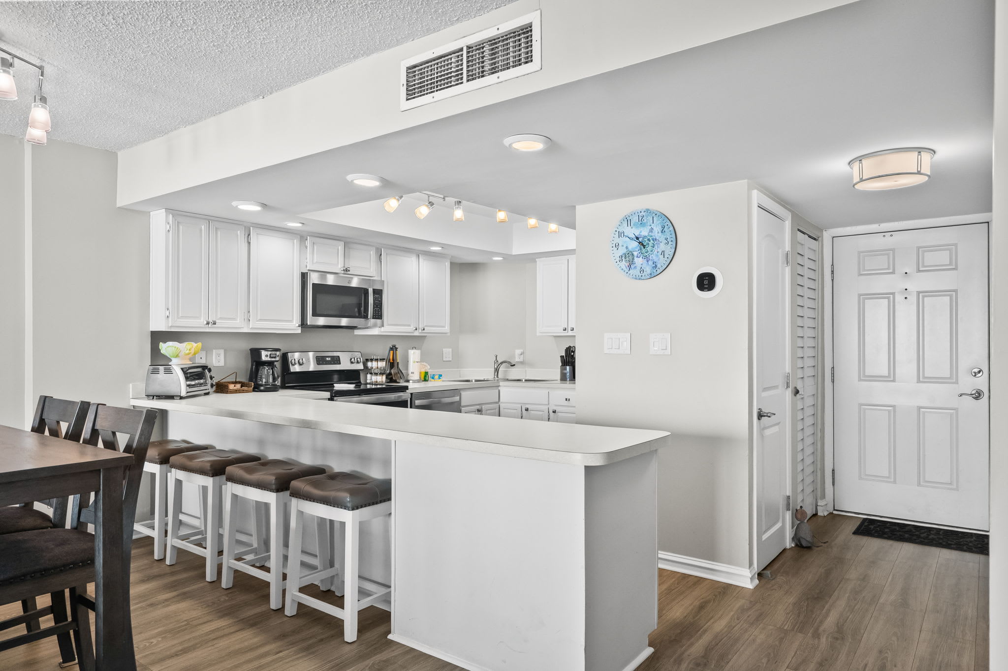 Arcadian I Penthouse E Oceanfront | Photo 10