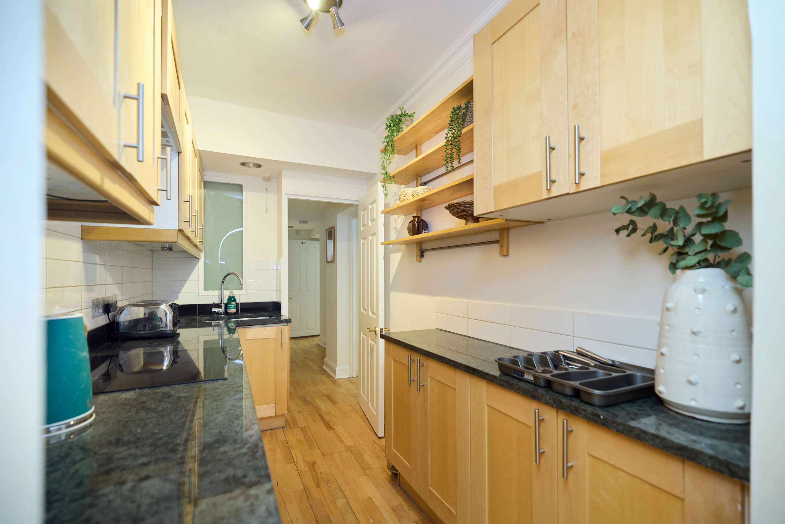 The Albion Lower Apartment in Albion Street 28 W2 2AX - Property image 2 - VivreStays