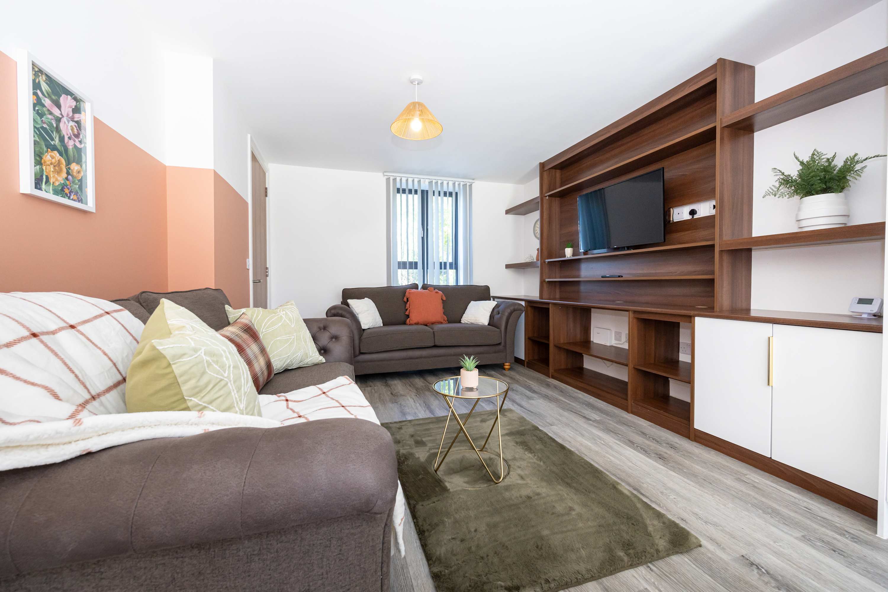 5Bedroom Townhouse 15mins to City w Free Parking - Picture 32