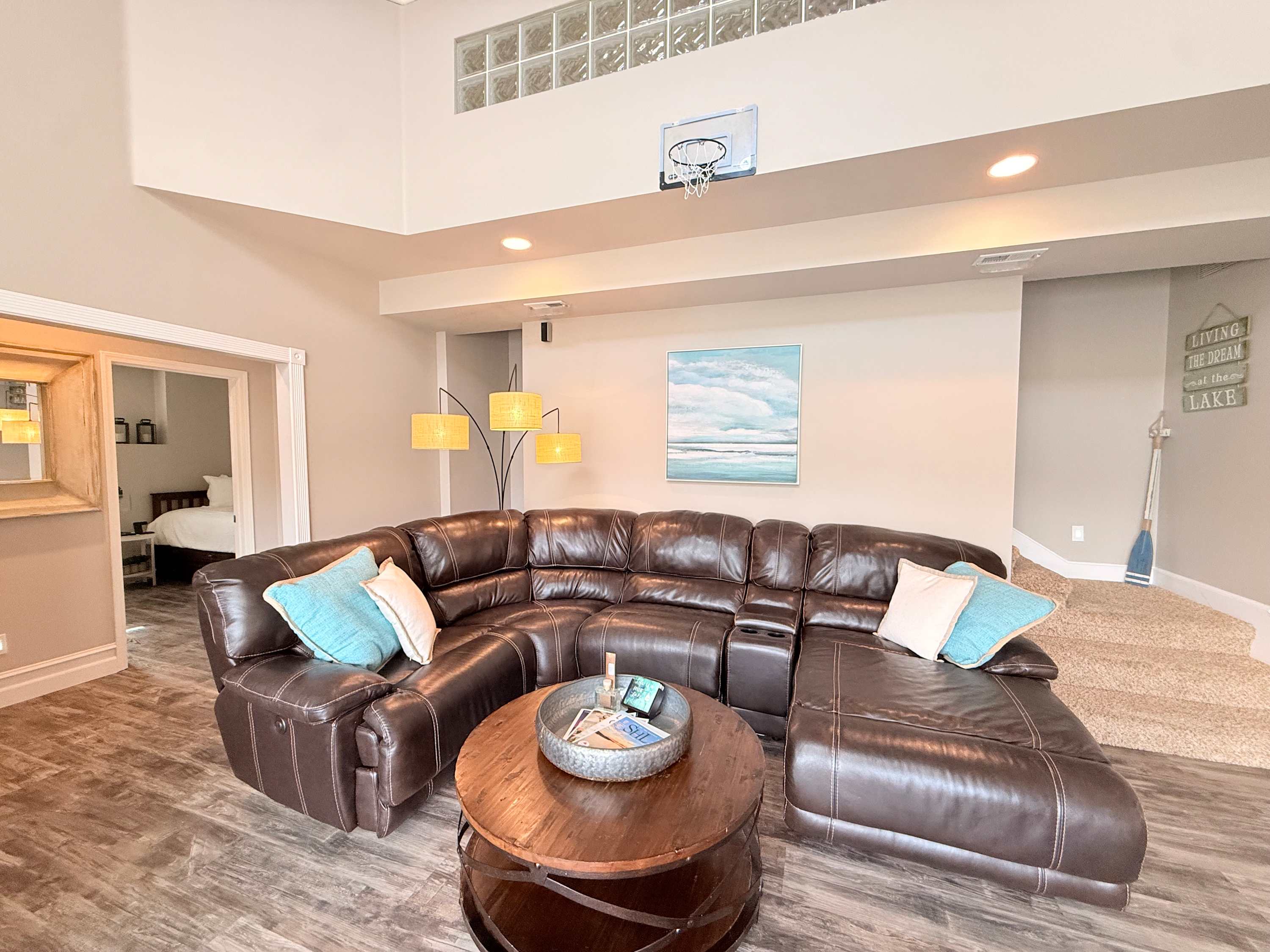 Mimosa Mornings Home for 12 7