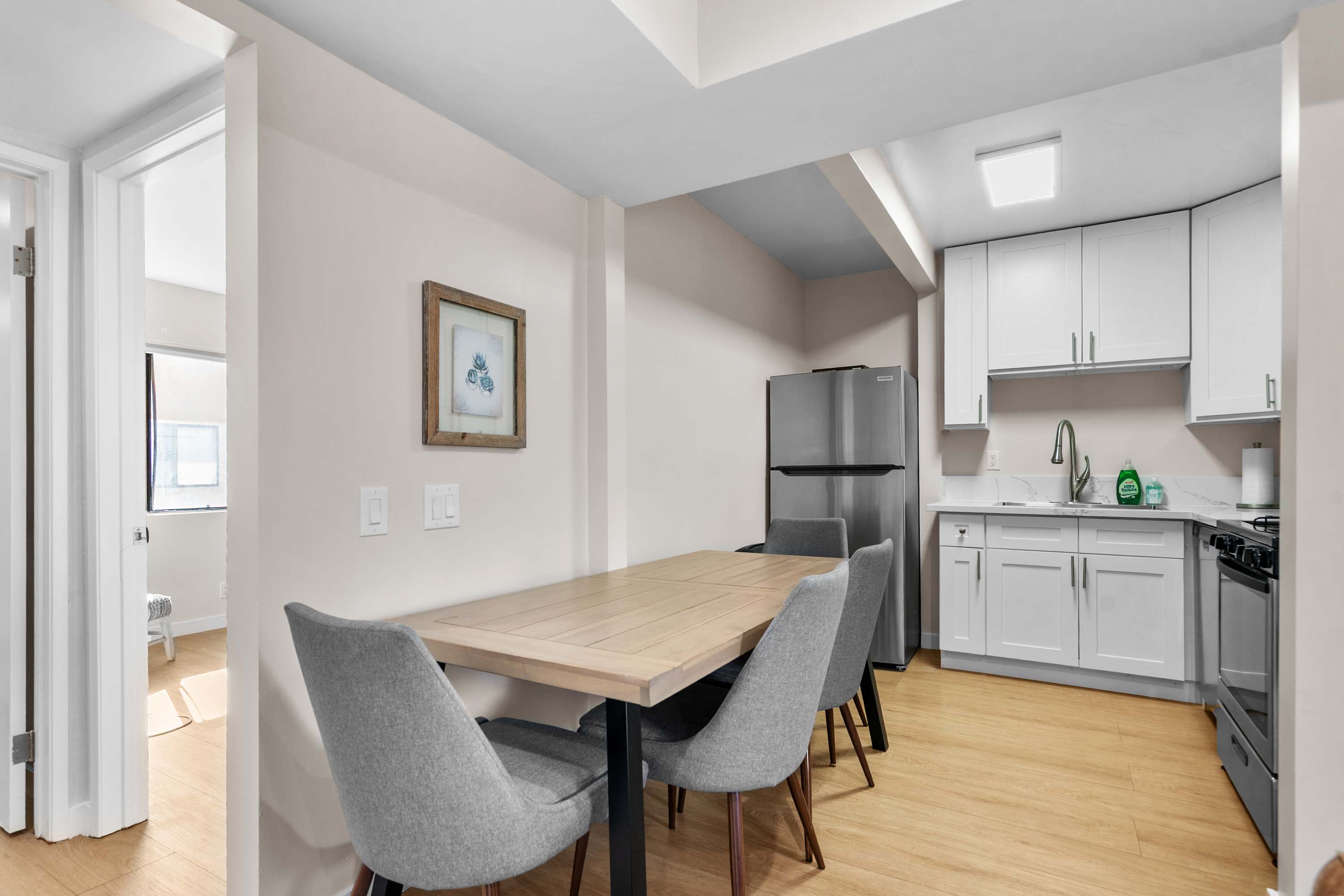 Remodeled Apartment with Pool · Near Universal