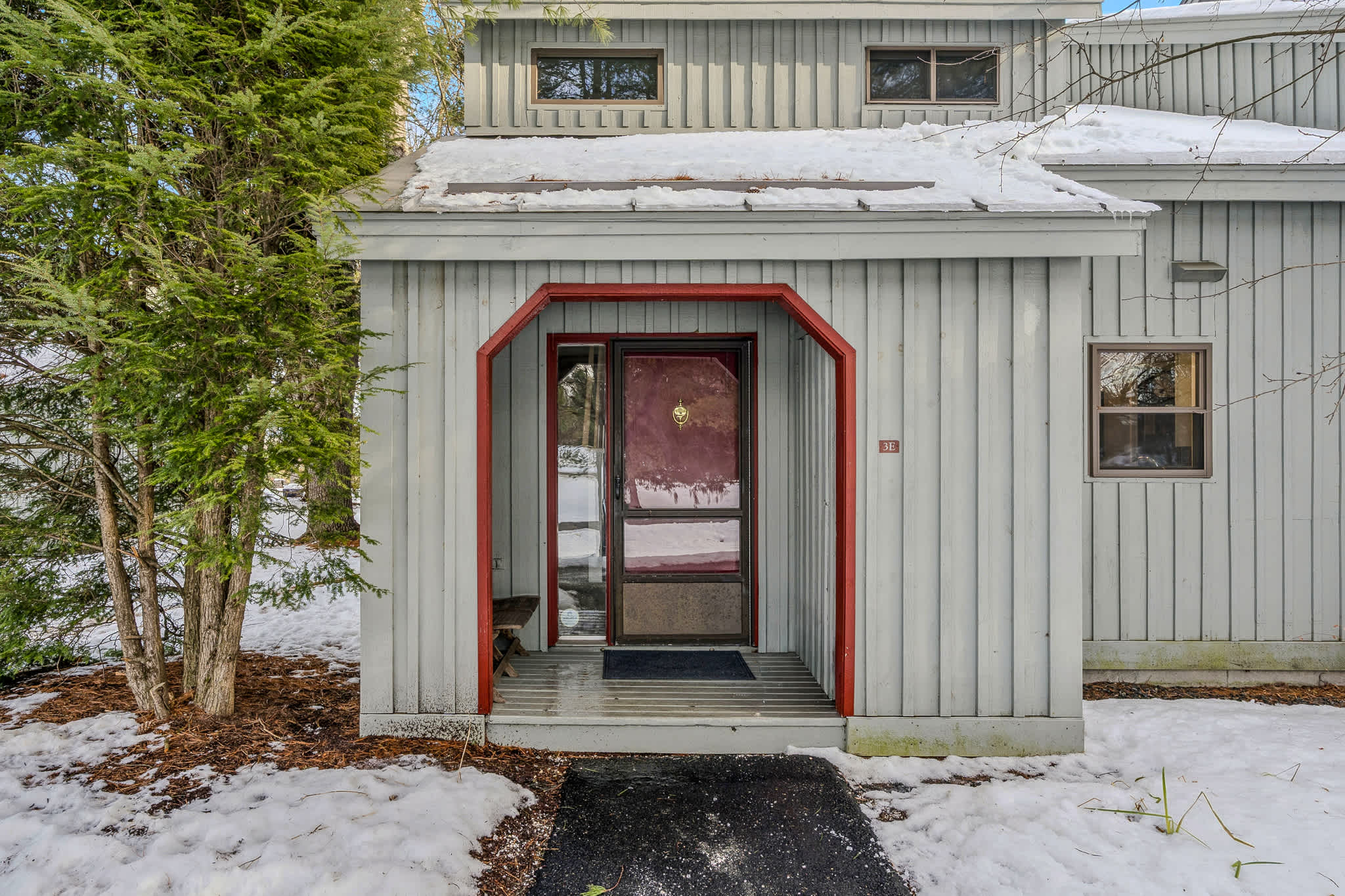 End-Unit + Golf Course Views | Windsor Village #3E