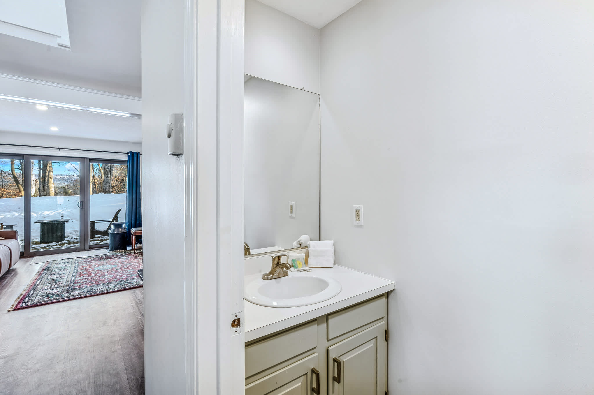 End-Unit + Golf Course Views | Windsor Village #3E