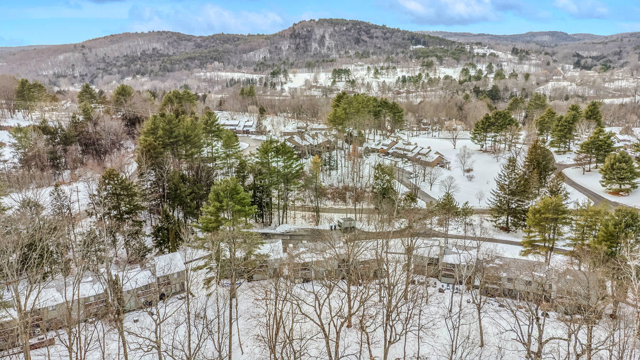 End-Unit + Golf Course Views | Windsor Village #3E