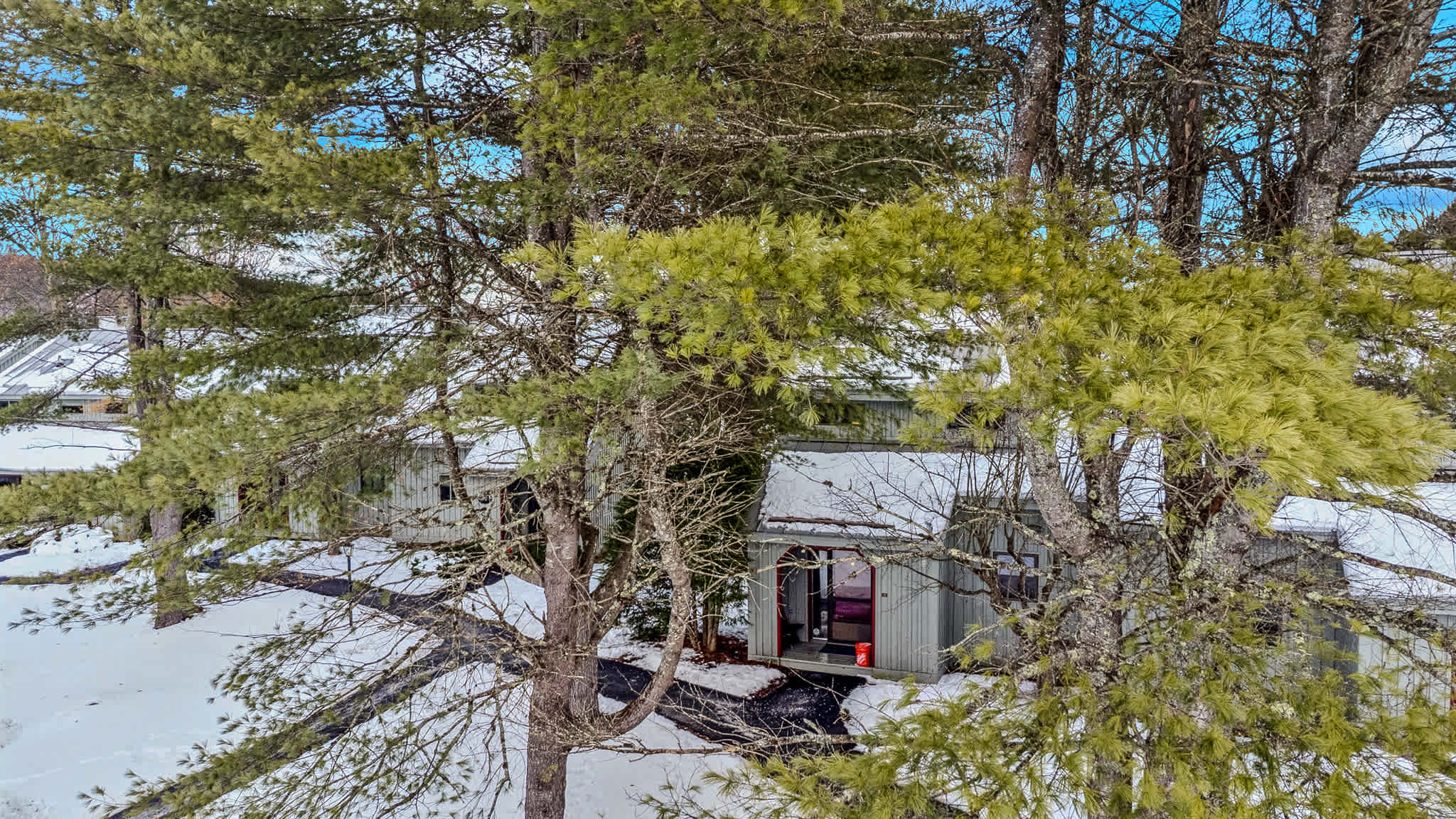 End-Unit + Golf Course Views | Windsor Village #3E