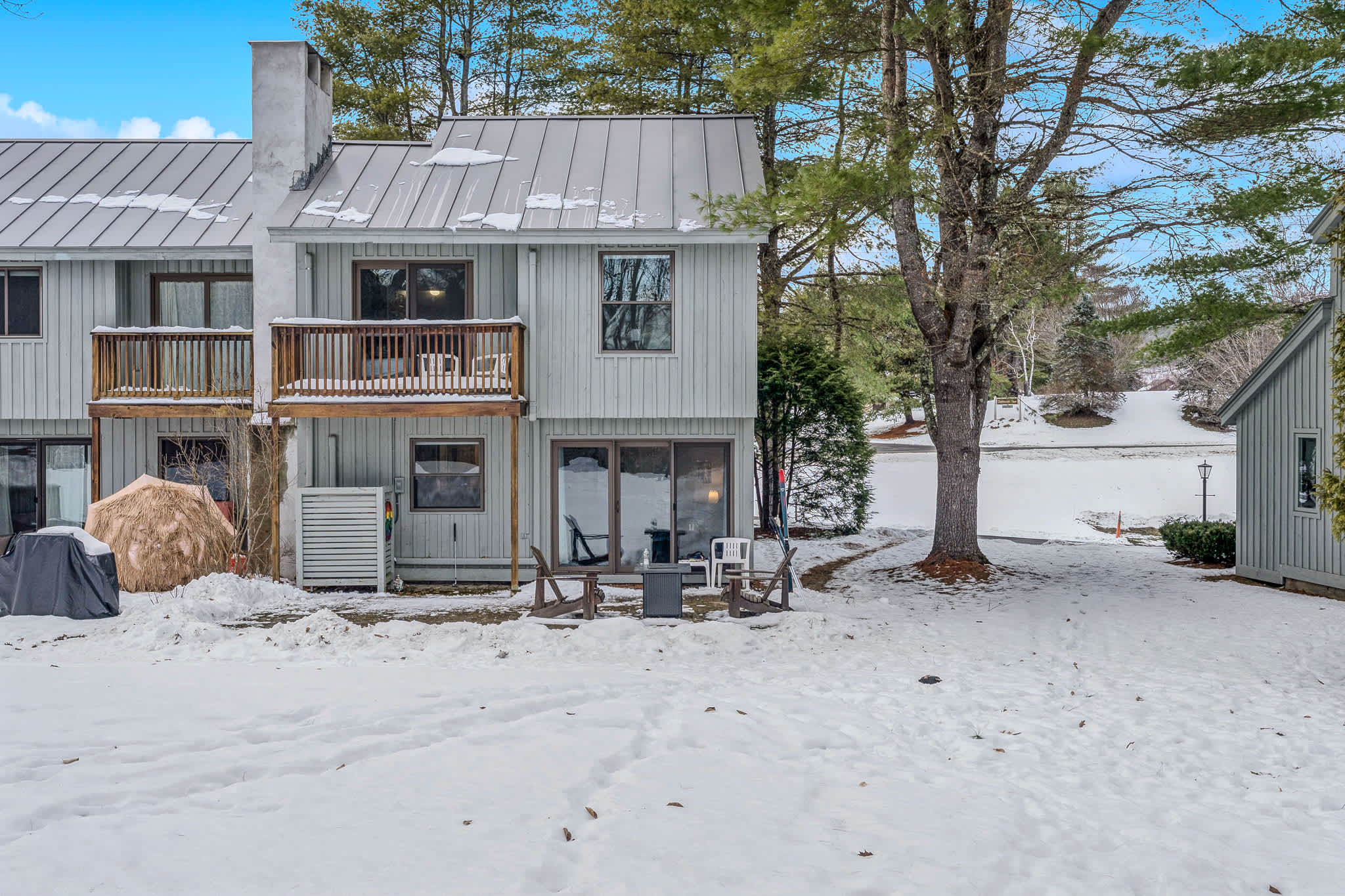 End-Unit + Golf Course Views | Windsor Village #3E