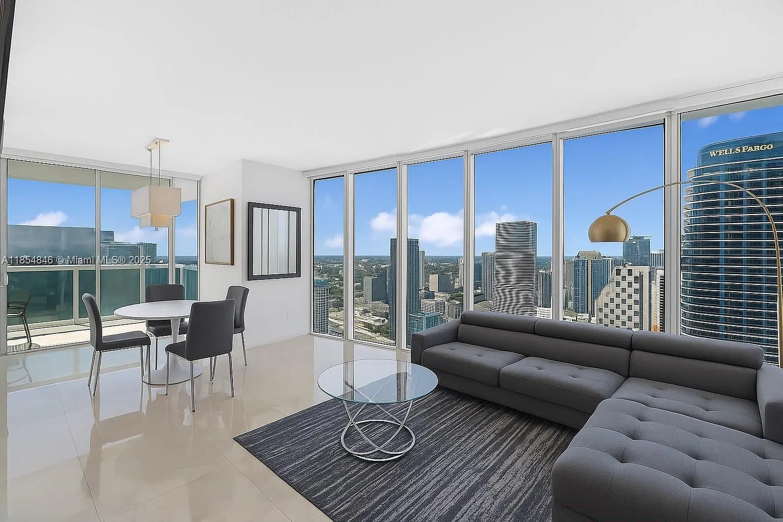 Luxury 2BR Penthouse Brickell Water & City Views