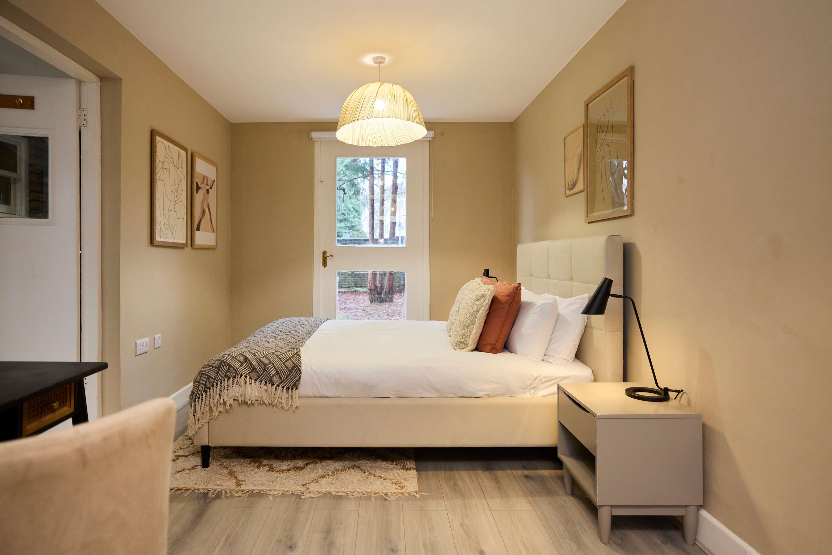 West of Brick & Bloom in 16, Ravenswood Court, Kingston Upon Thames KT2 7JL - Property image 15 - VivreStays