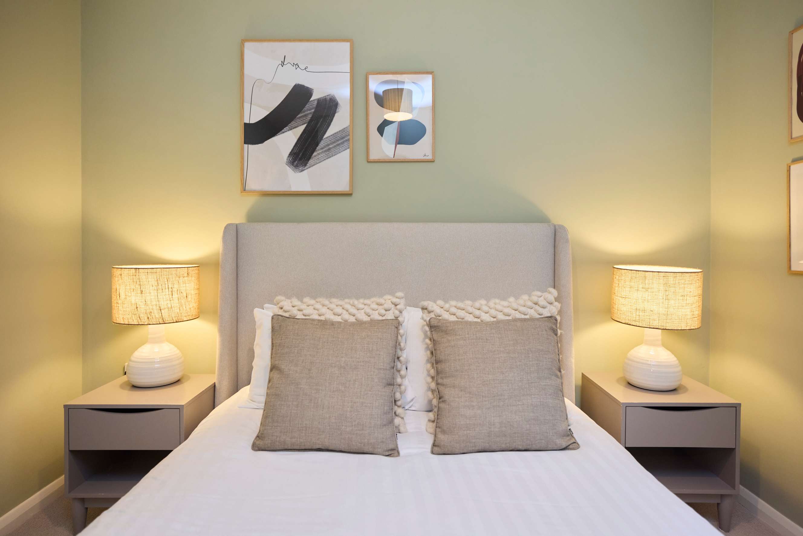 West of Brick & Bloom in 16, Ravenswood Court, Kingston Upon Thames KT2 7JL - Property image 21 - VivreStays