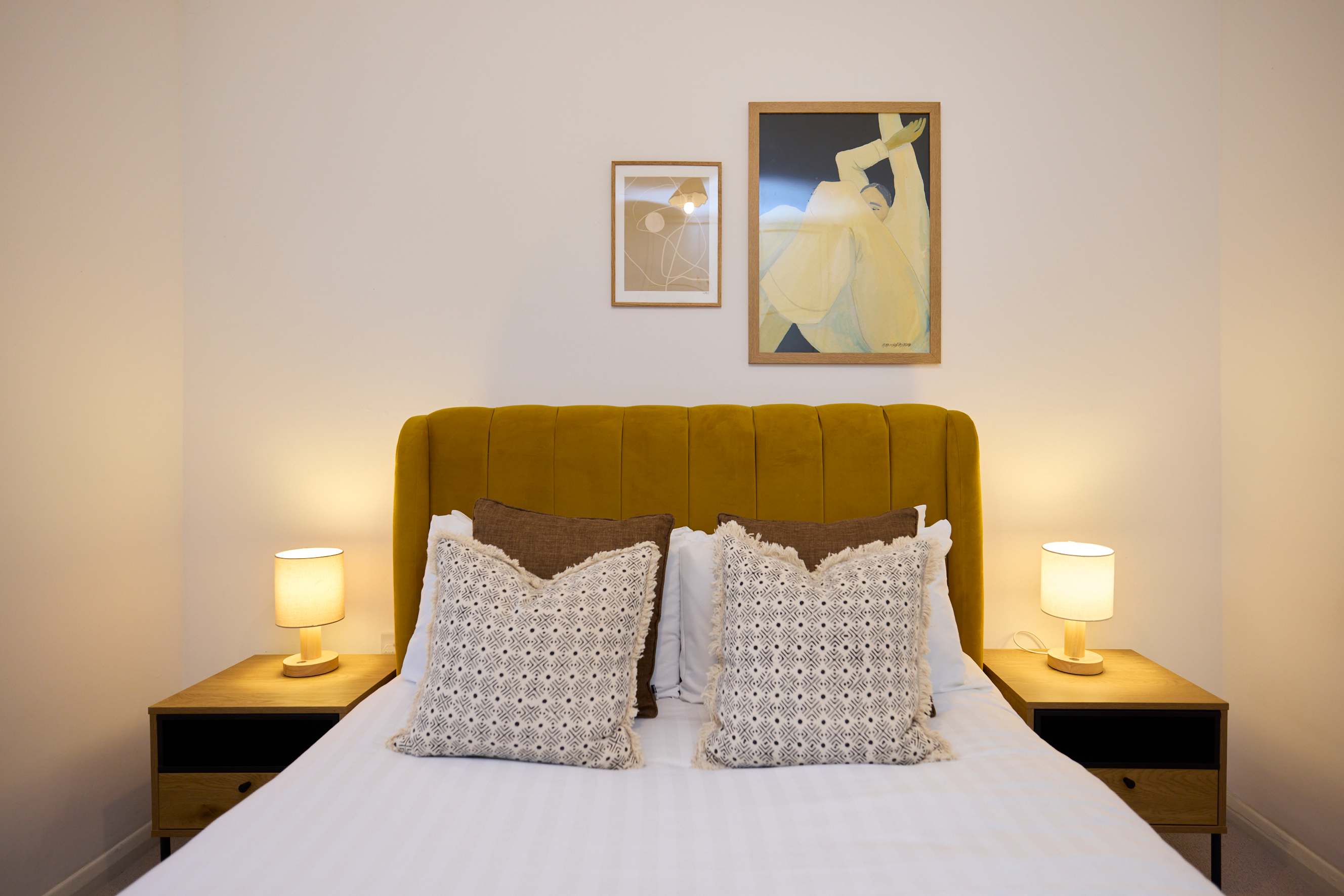 West of Brick & Bloom in 16, Ravenswood Court, Kingston Upon Thames KT2 7JL - Property image 23 - VivreStays