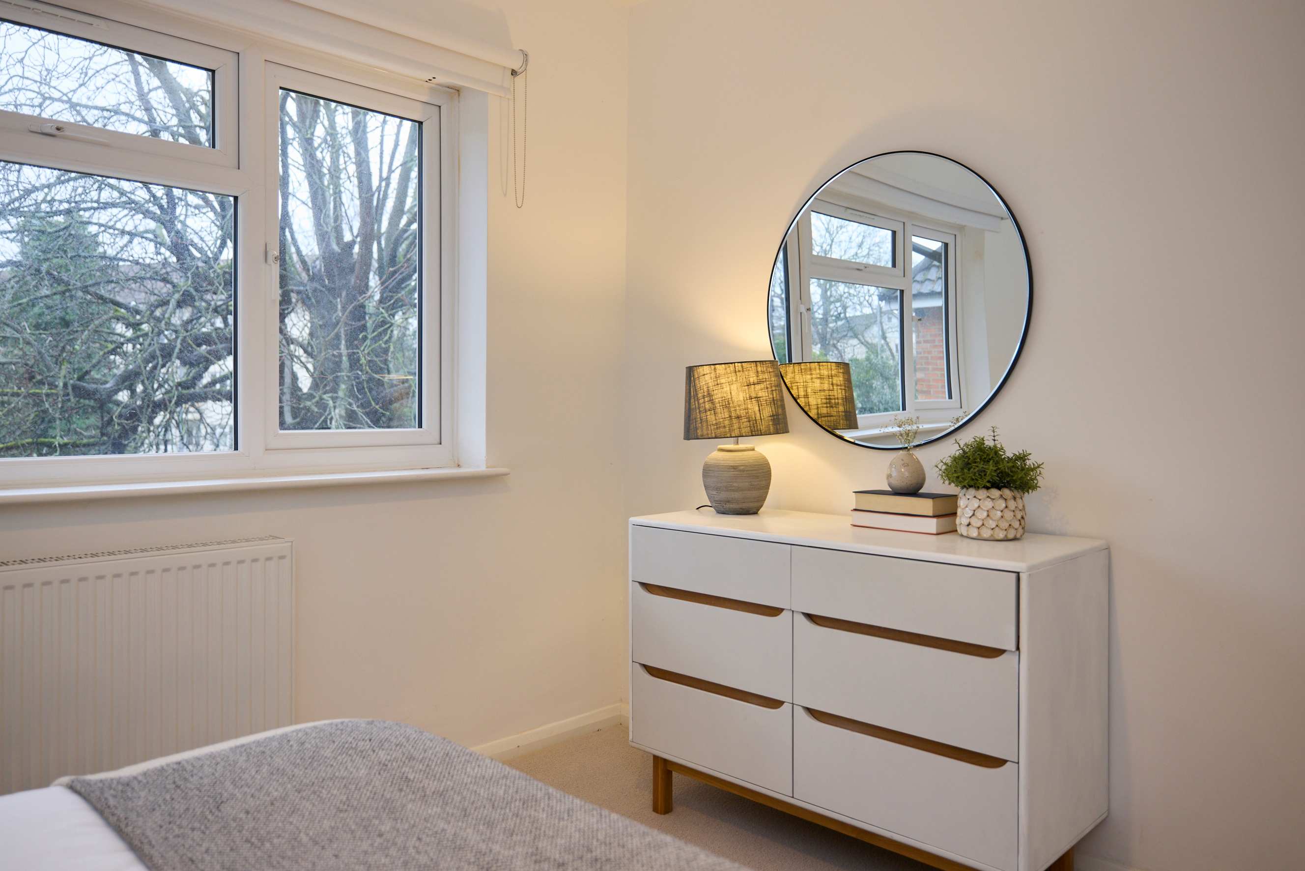 West of Brick & Bloom in 16, Ravenswood Court, Kingston Upon Thames KT2 7JL - Property image 29 - VivreStays