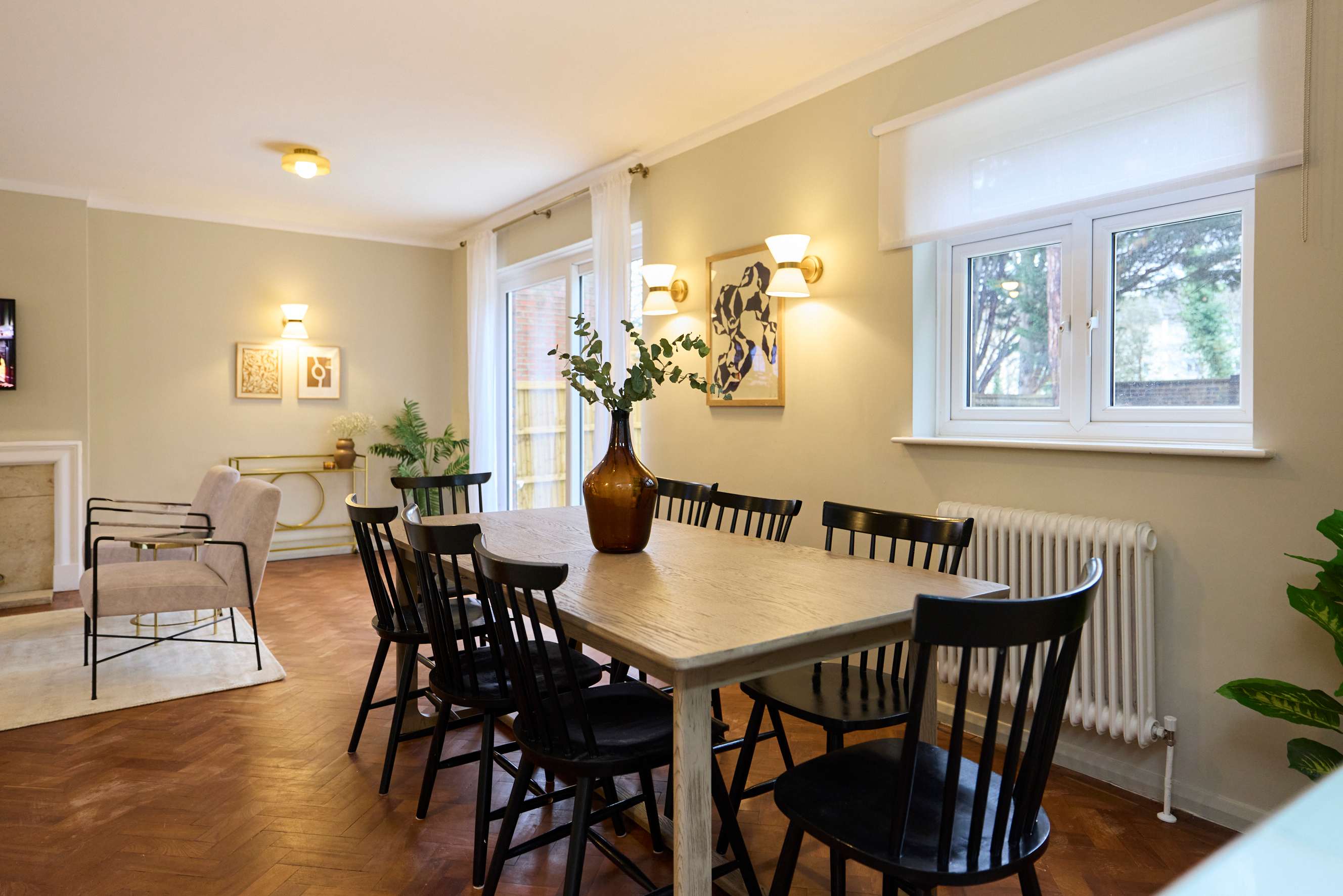 West of Brick & Bloom in 16, Ravenswood Court, Kingston Upon Thames KT2 7JL - Property image 7 - VivreStays