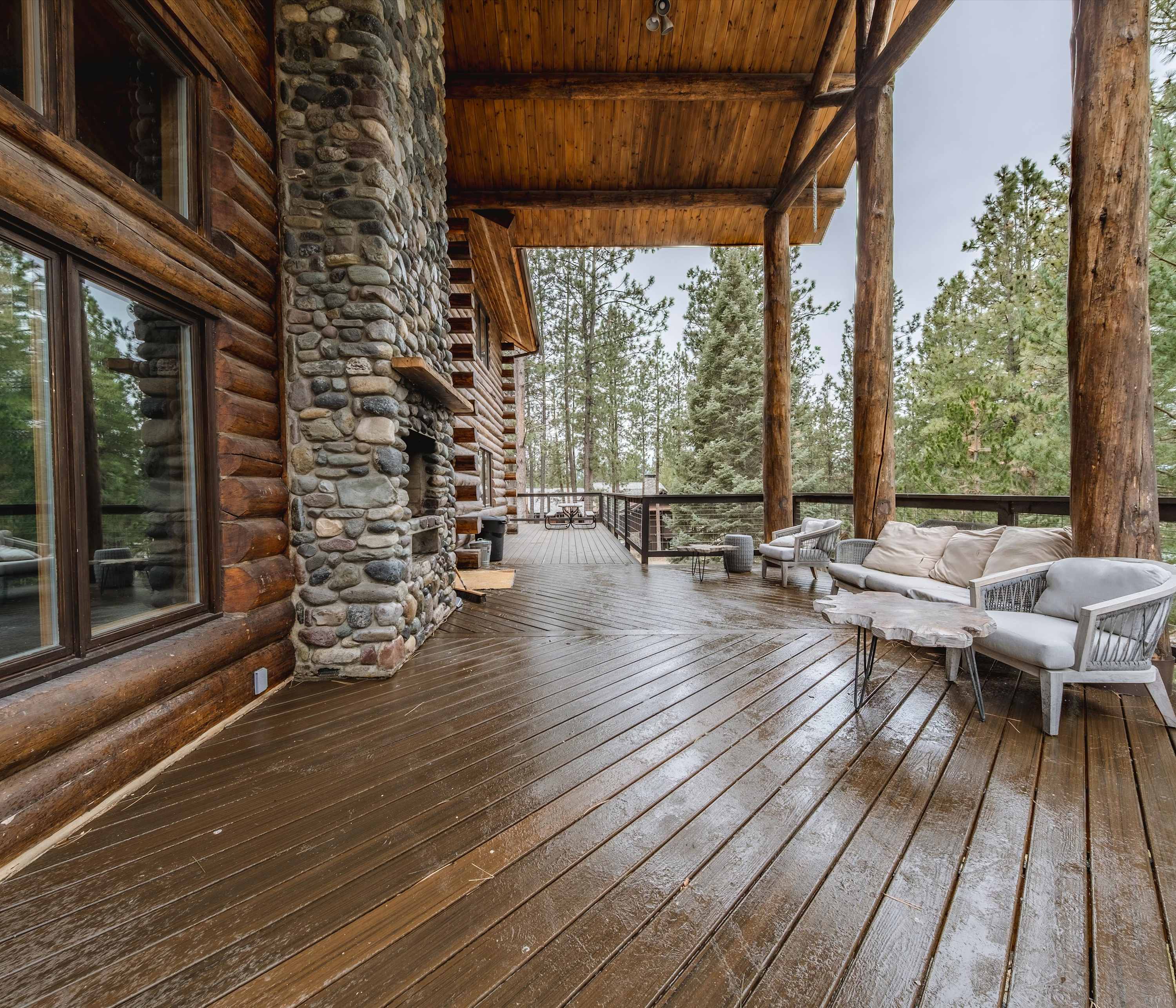 Wilderness Club Lodge For 25 5