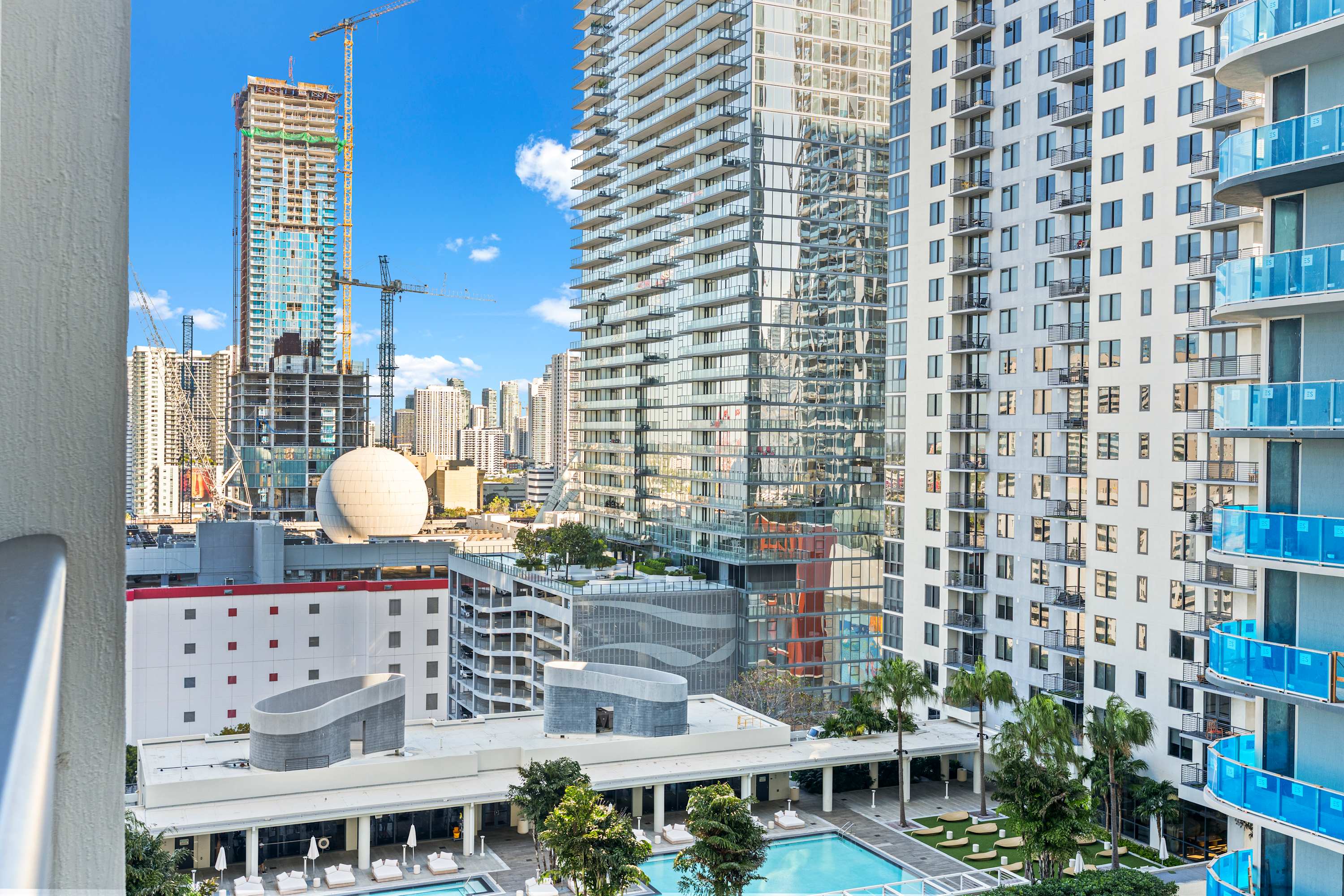 2BR Near FIFA Fan Fest | Gym & Sauna