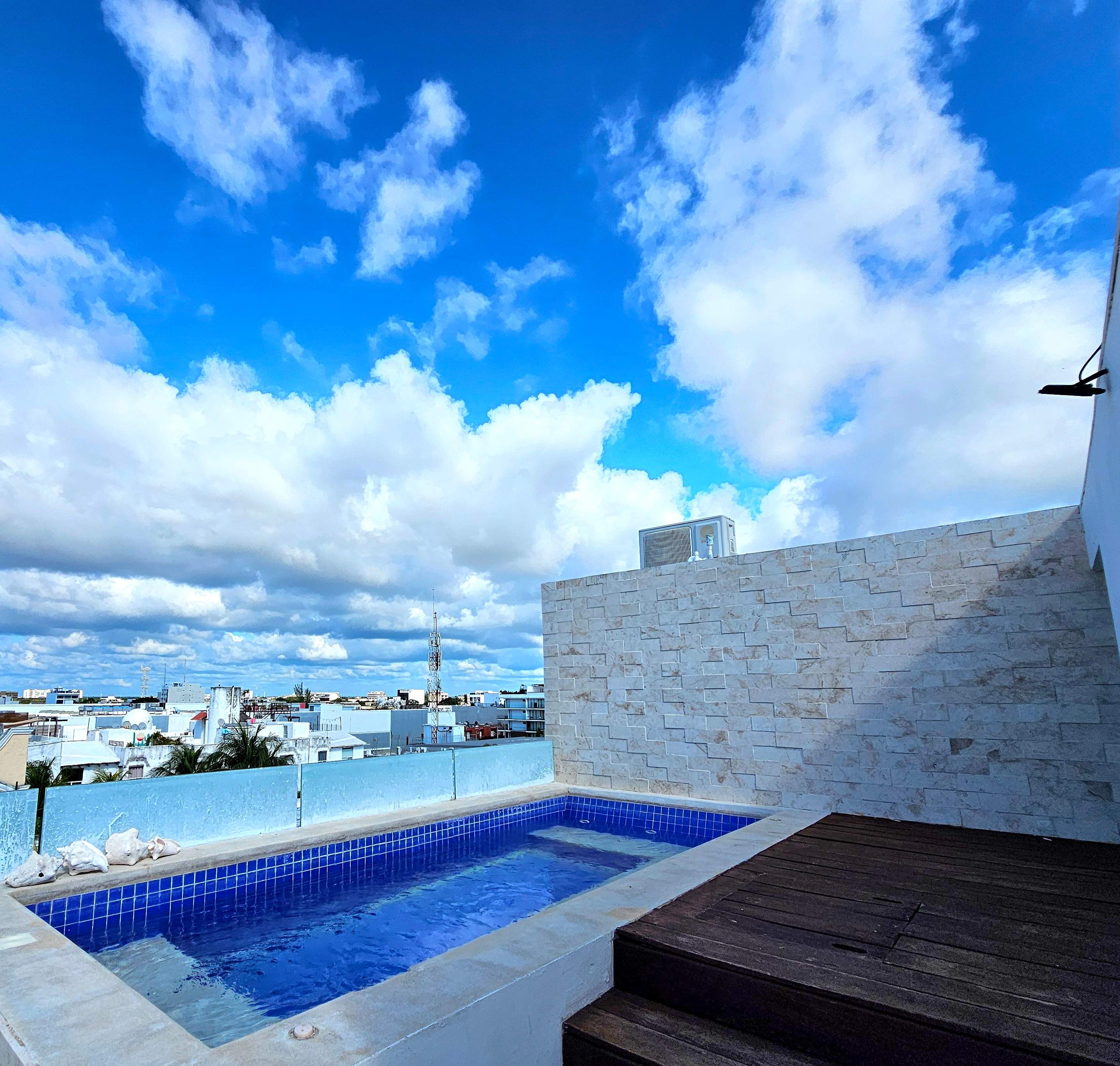 Private Rooftop Pool w/ Lounge & Walk to 5th Ave — Playa del Carmen, Quintana Roo — vacation rental