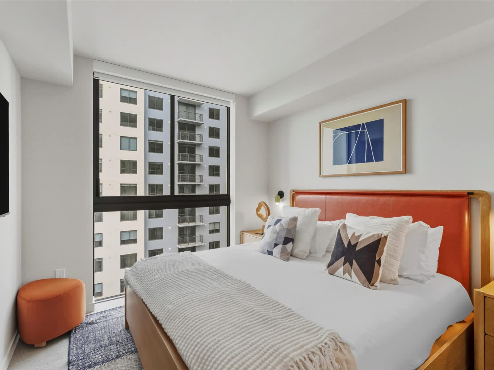 2BR + Free Parking | 15 Min to FIFA Fan Fest