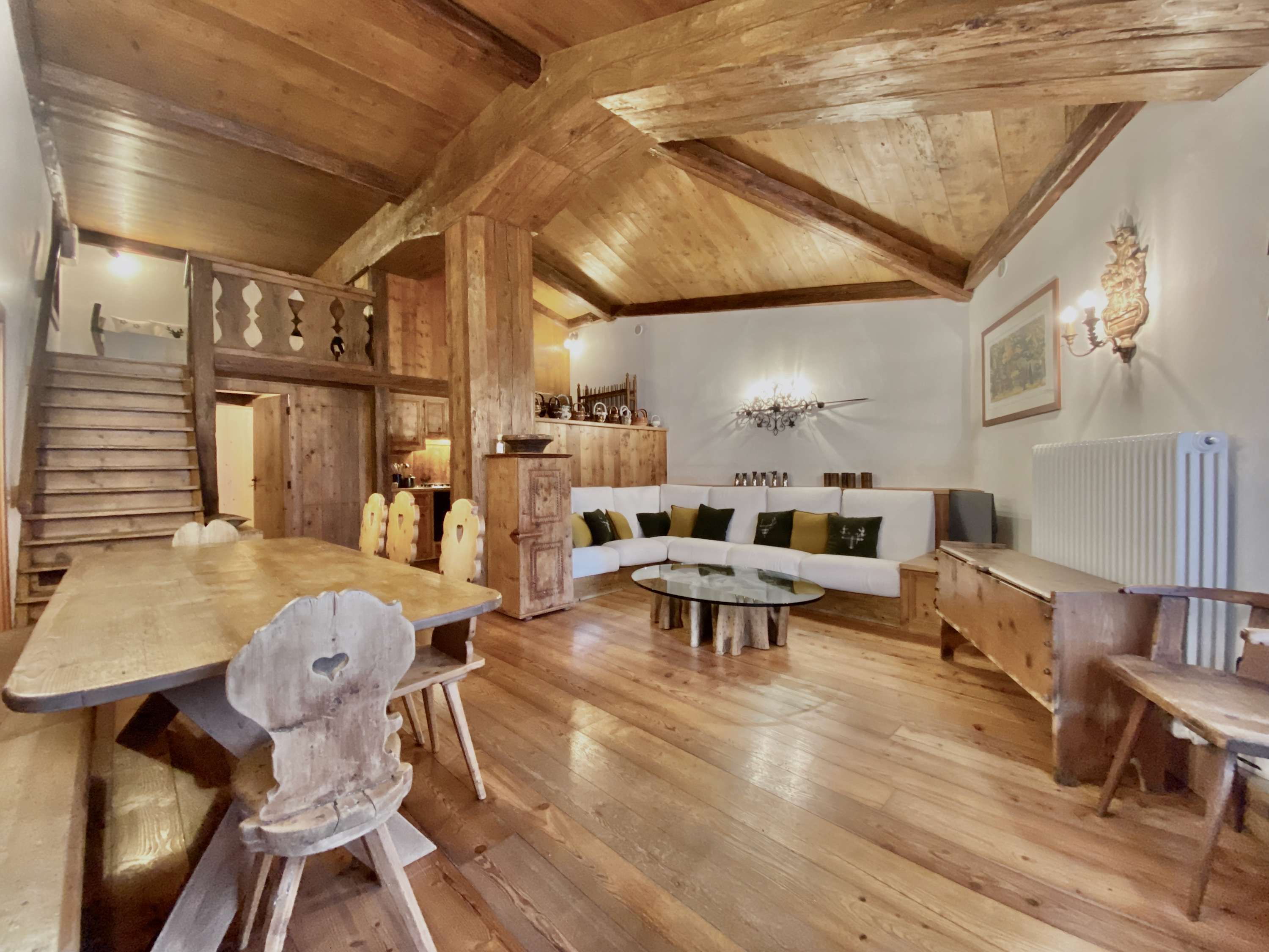 Beautifully decorated loft in great location — Cortina d'Ampezzo, Veneto — vacation rental