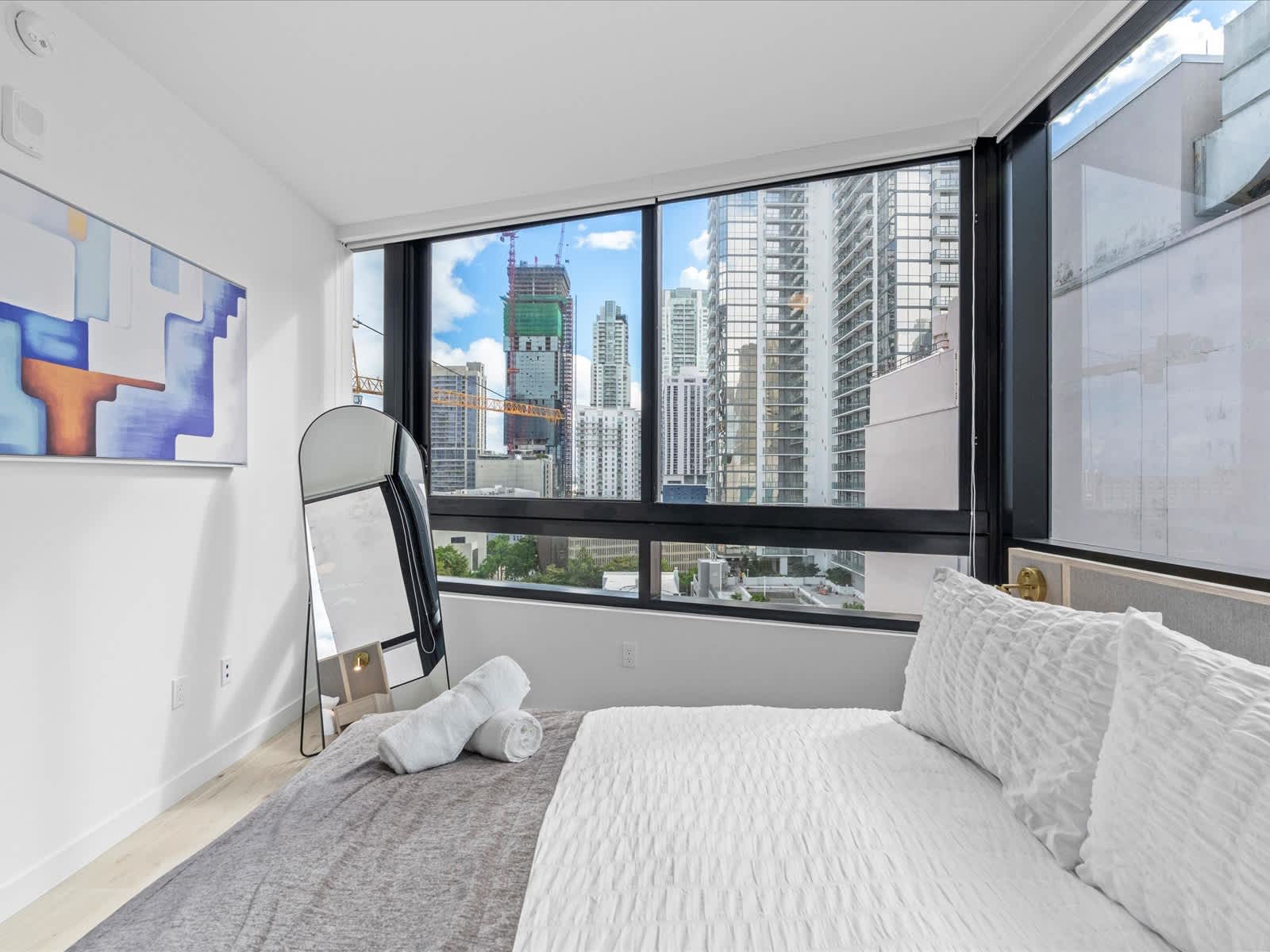 Downtown Miami | RooftopPool & Coworking