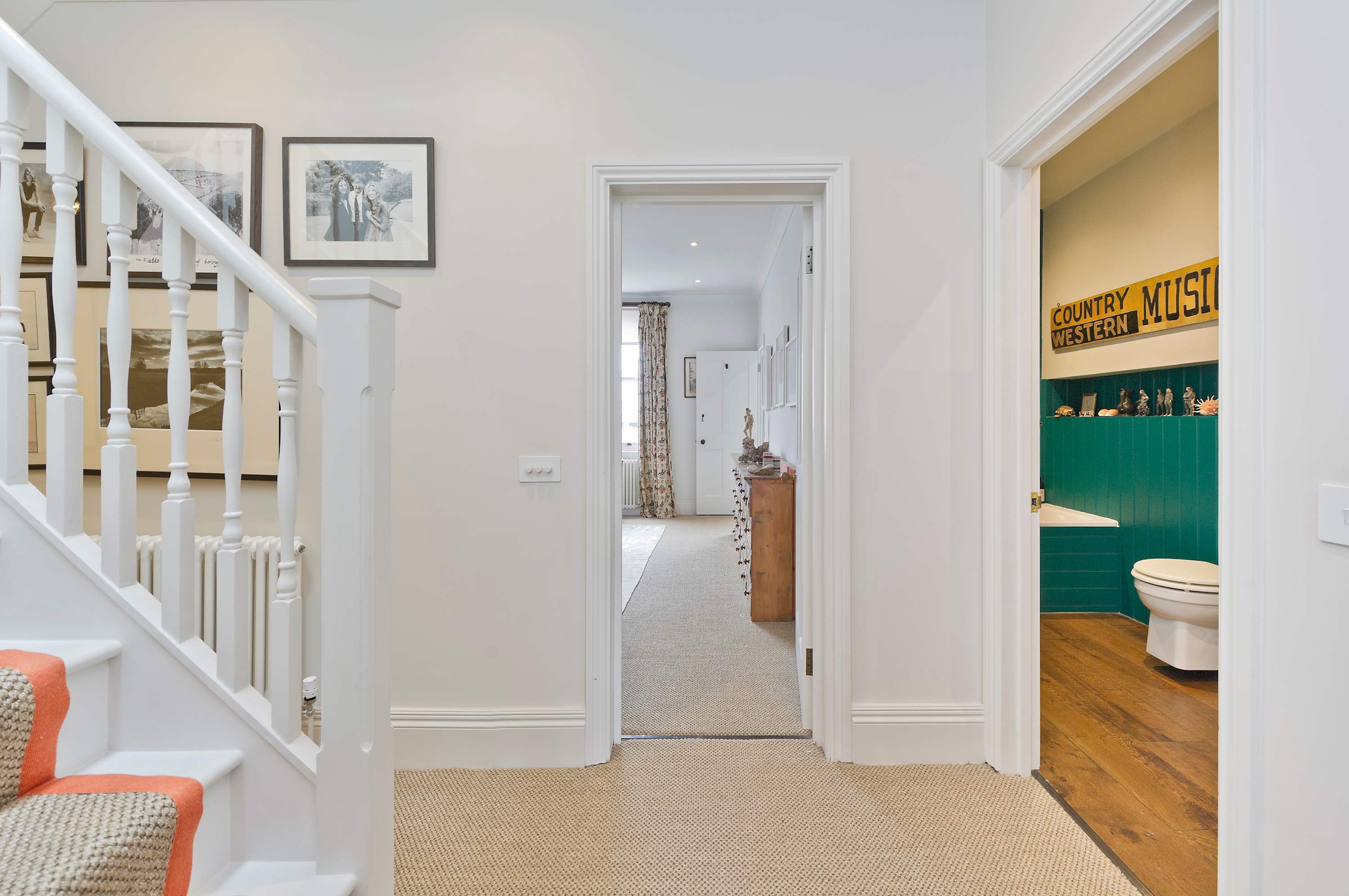 View Gorgeous & Grand 5 Bed House, Holland Park in Upper Addison Gardens 16 W14 8AP Gorgeous & Grand 5 Bed House, Holland Park in Upper Addison Gardens 16 W14 8AP - Property image 54 - VivreStays