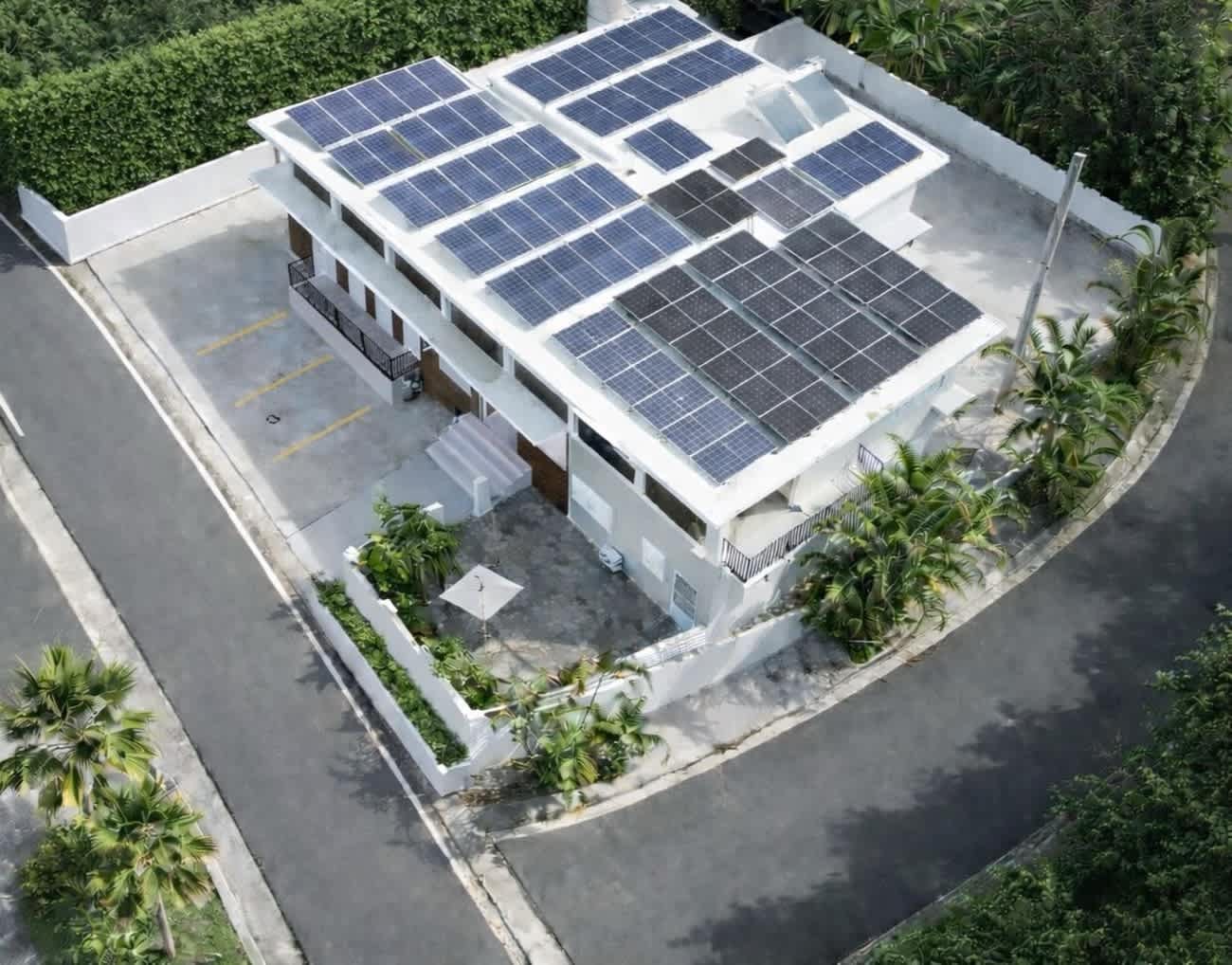 Sustainable | 8- min ride to Culebra Ferry  | Free Parking