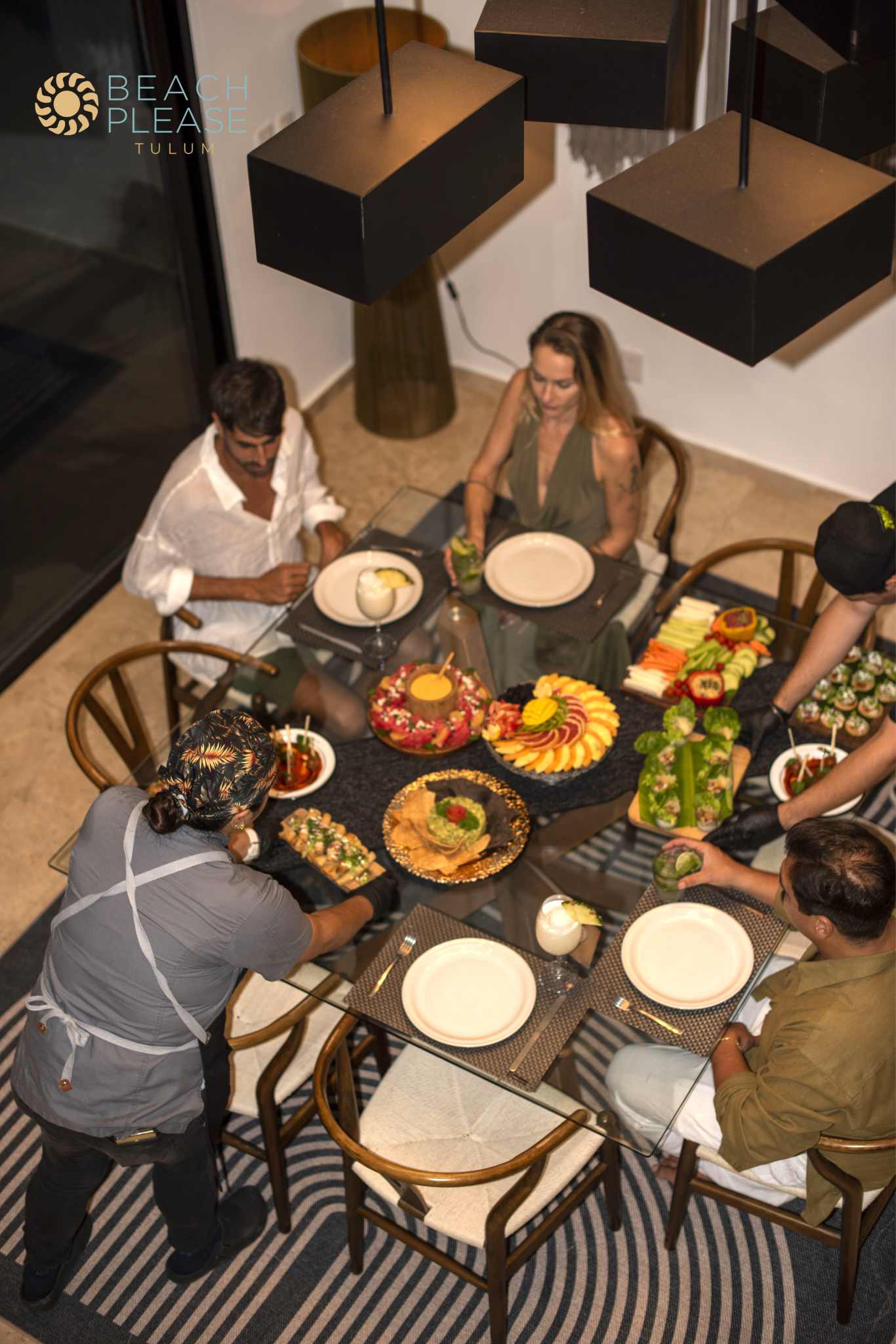 
Book your private chef in the comfort of your villa and indulge in a refined, stress-free culinary experience, thoughtfully crafted just for you. Simply let our concierge team know — we’ll take care of the rest.