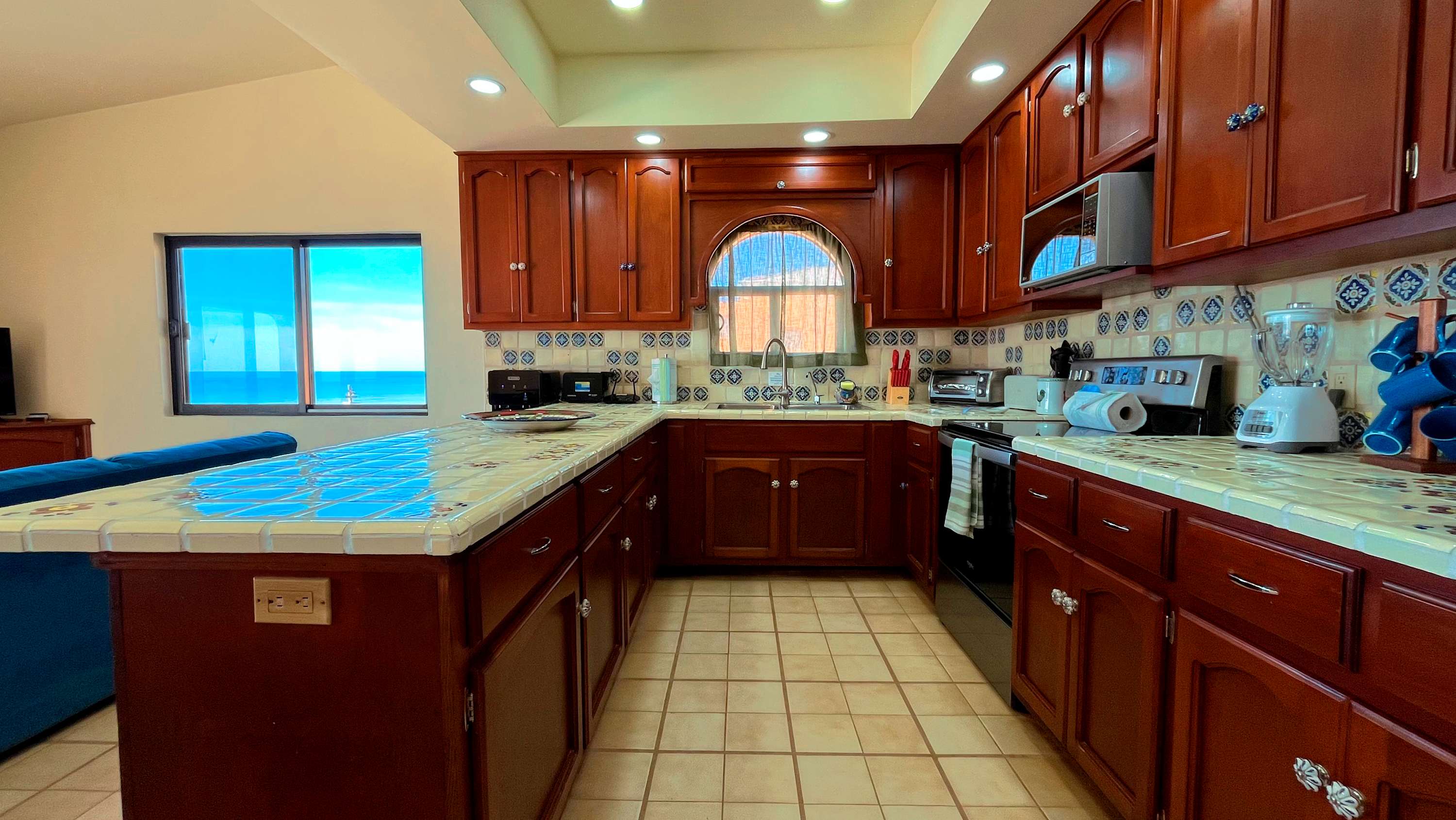 Charming 3-Bedroom Beachfront Home | Bahia Delfin