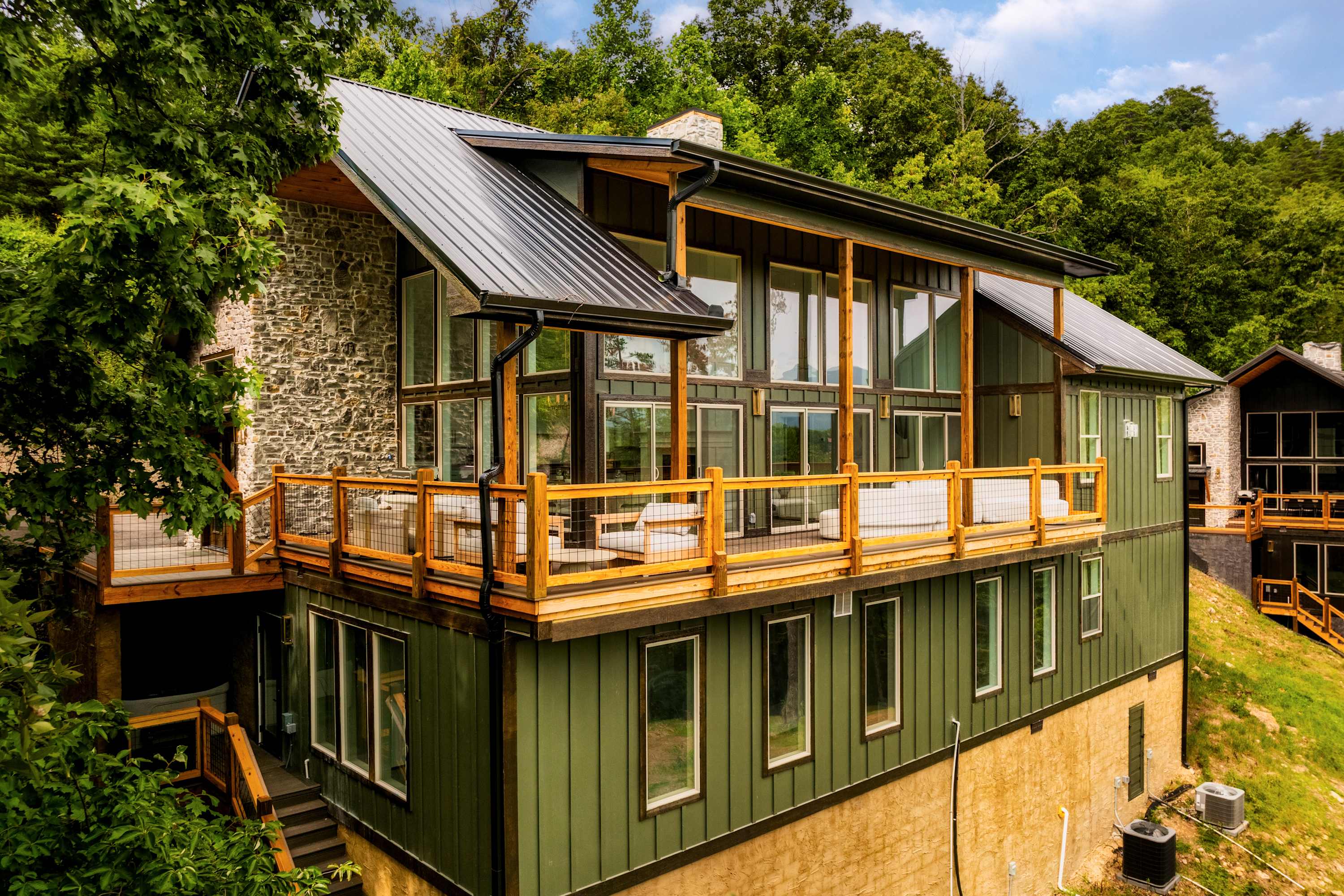 Redtail Lodge