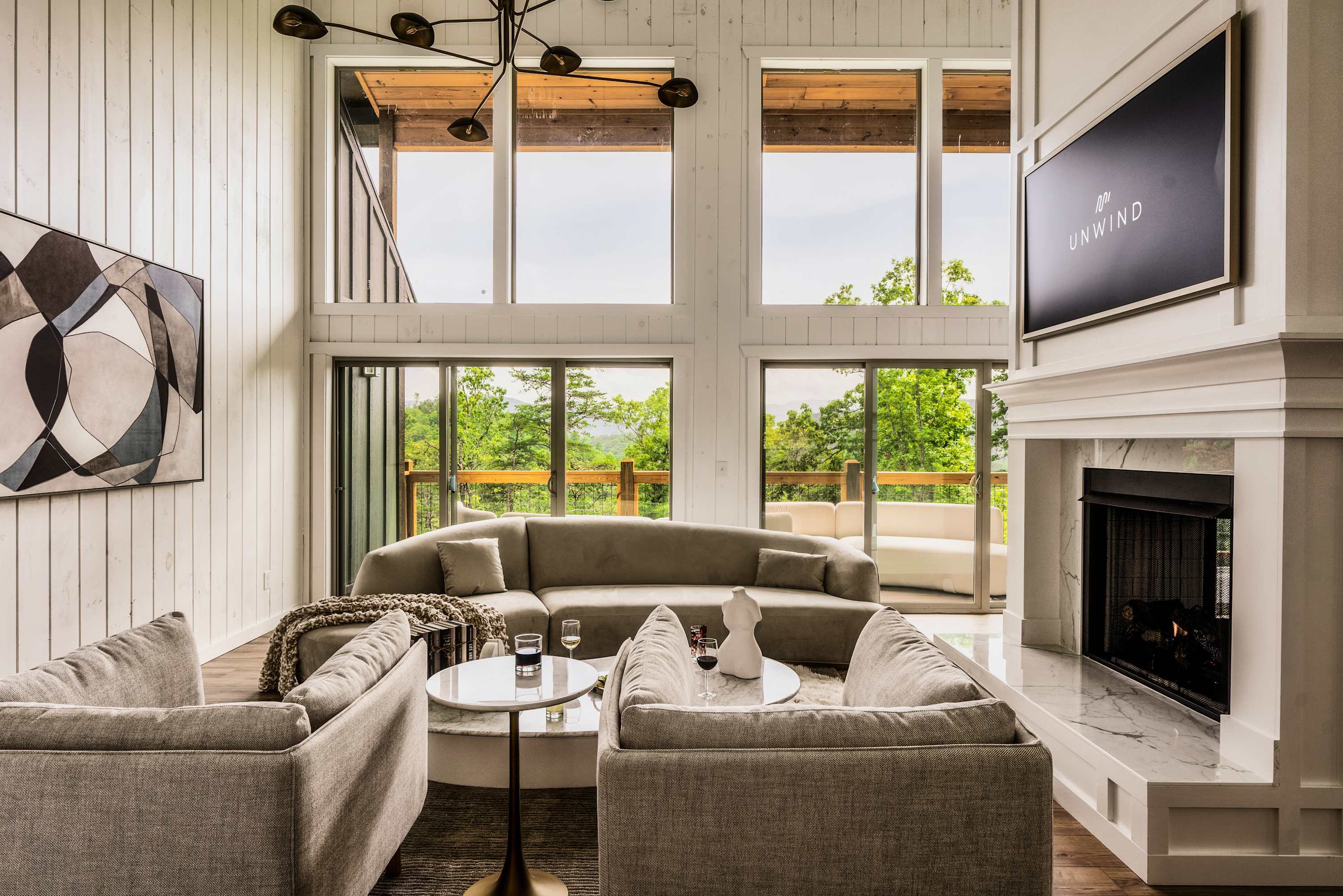 Redtail Lodge interior 5