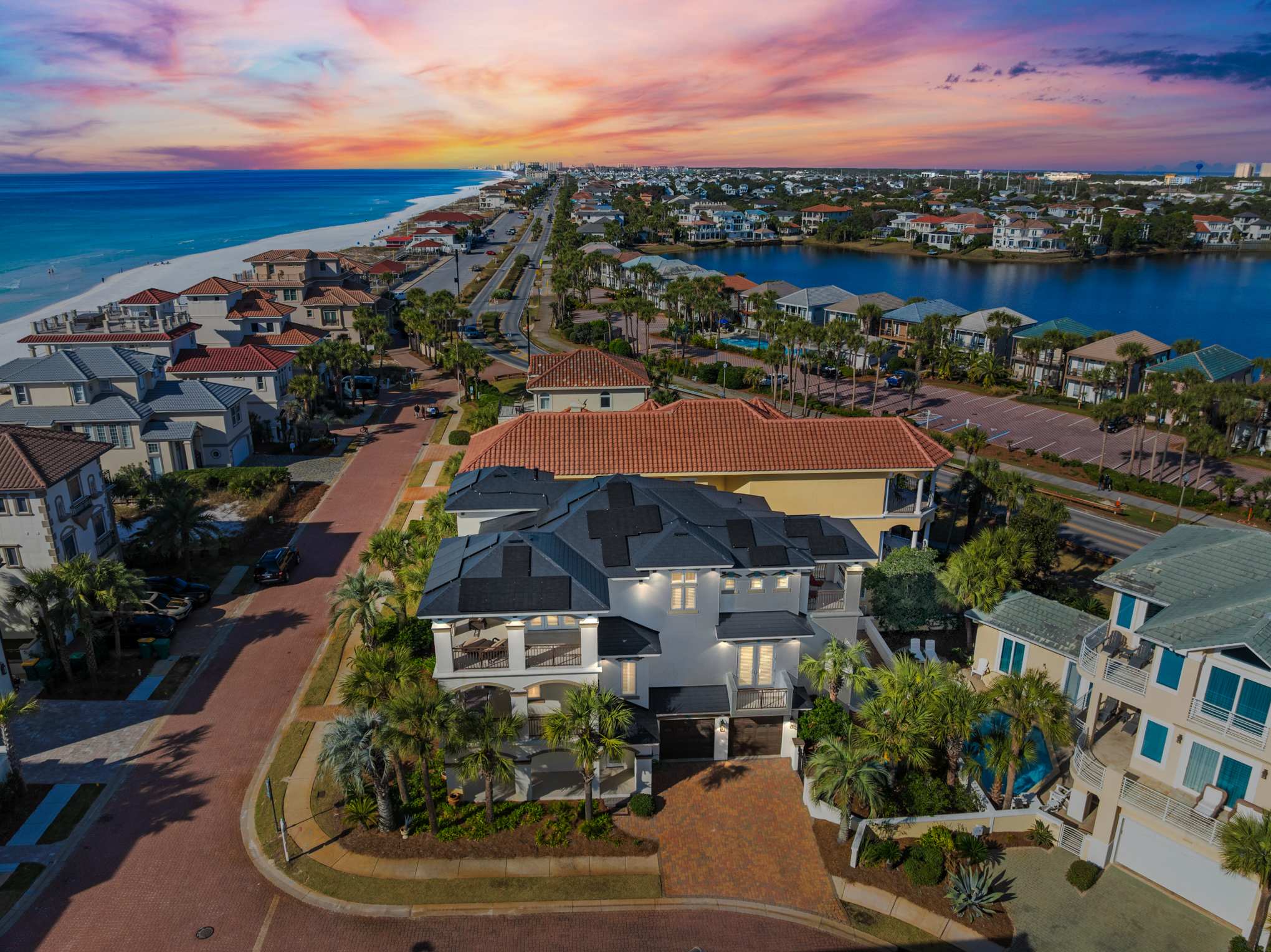 Prime Spot in Destiny by the Sea with a Pool & Spa