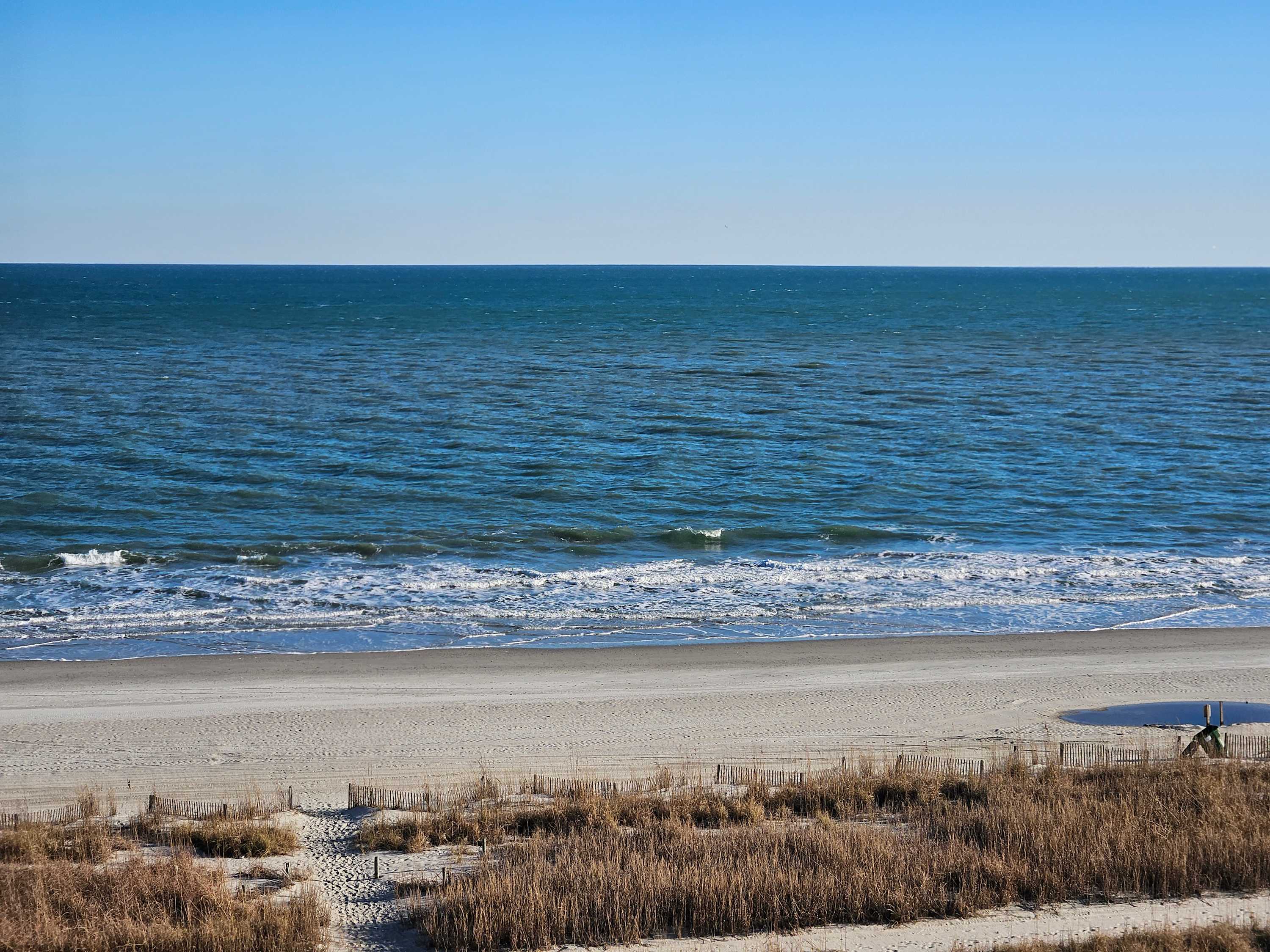 MYRTLE BEACH - DIRECT OCEAN FRONT - Lazy River/Pools - Monthly Snowbirds Welcome — Myrtle Beach, SC — vacation rental