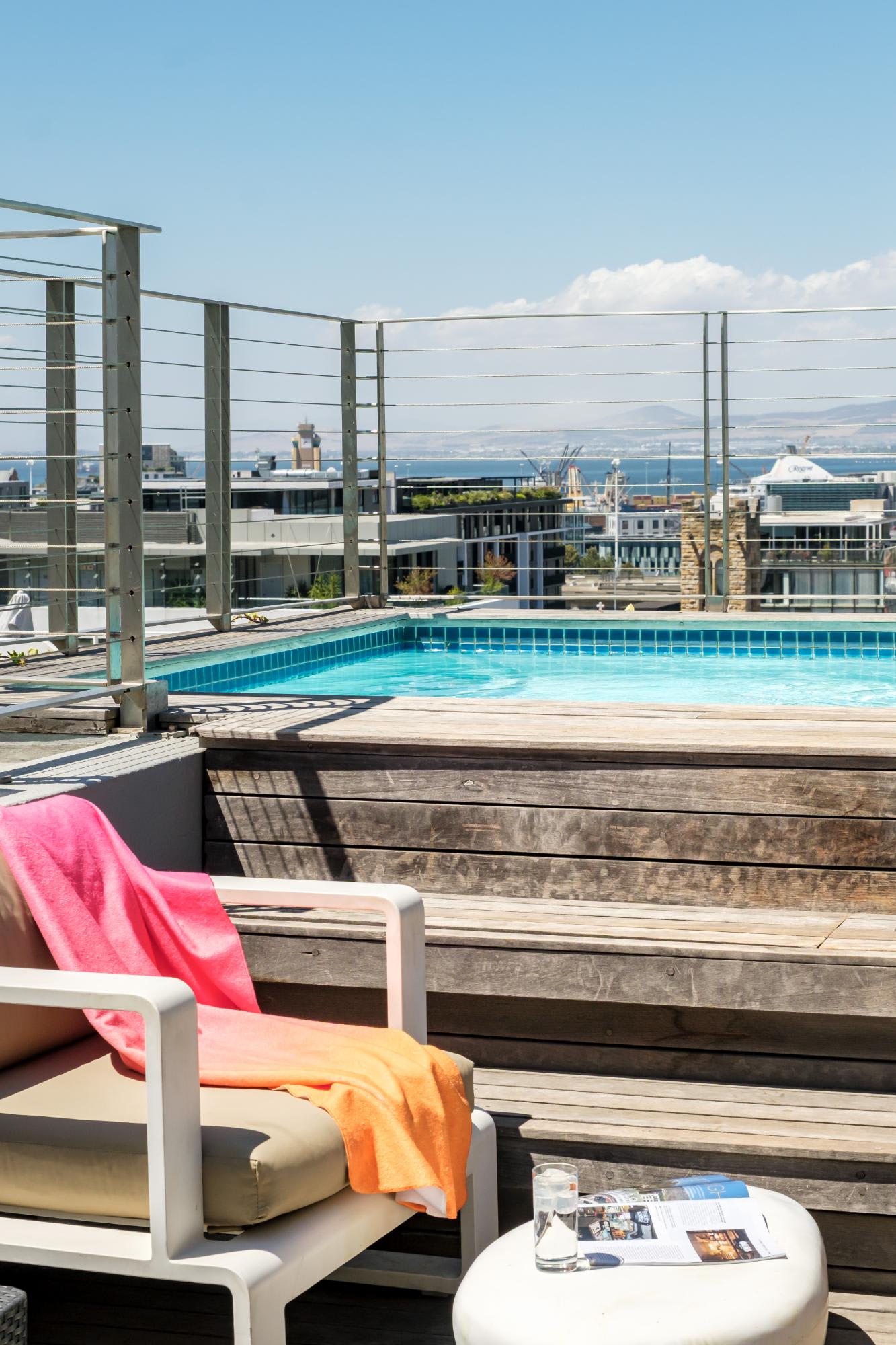 Modern Apartment in the De Waterkant w Rooftop Pool Loader B 5