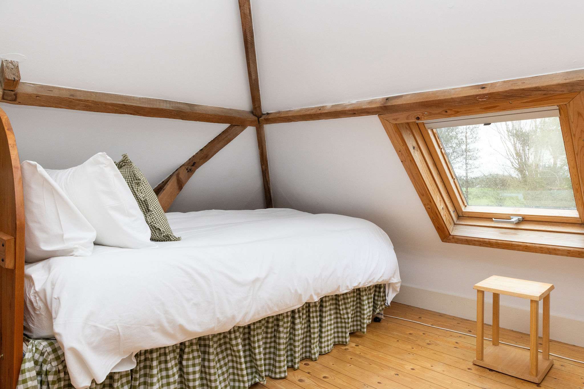 Bright and light mezzanine twin bedroom.