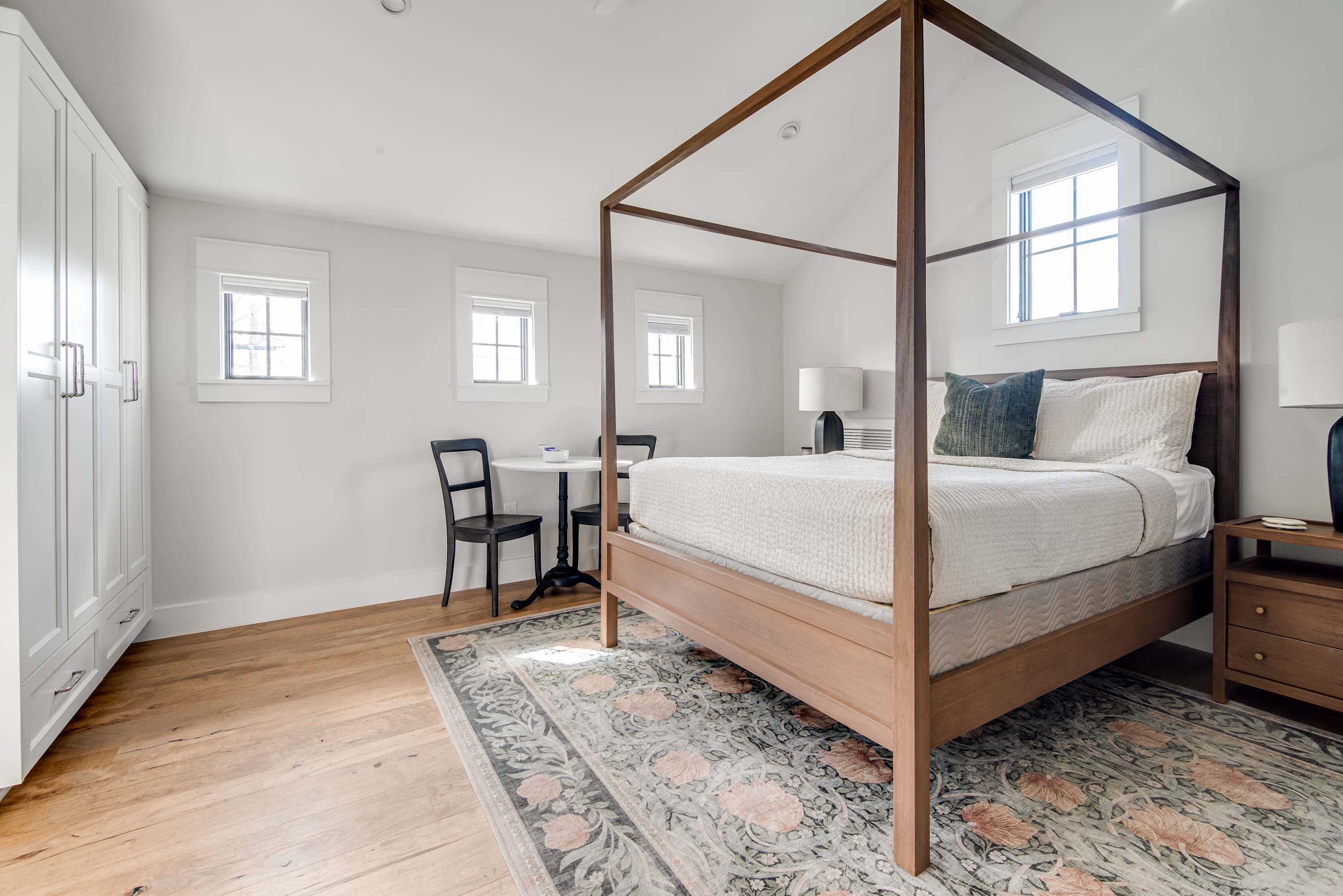 Sunday Haus Loft - Walk to Main Street!! | Photo 3