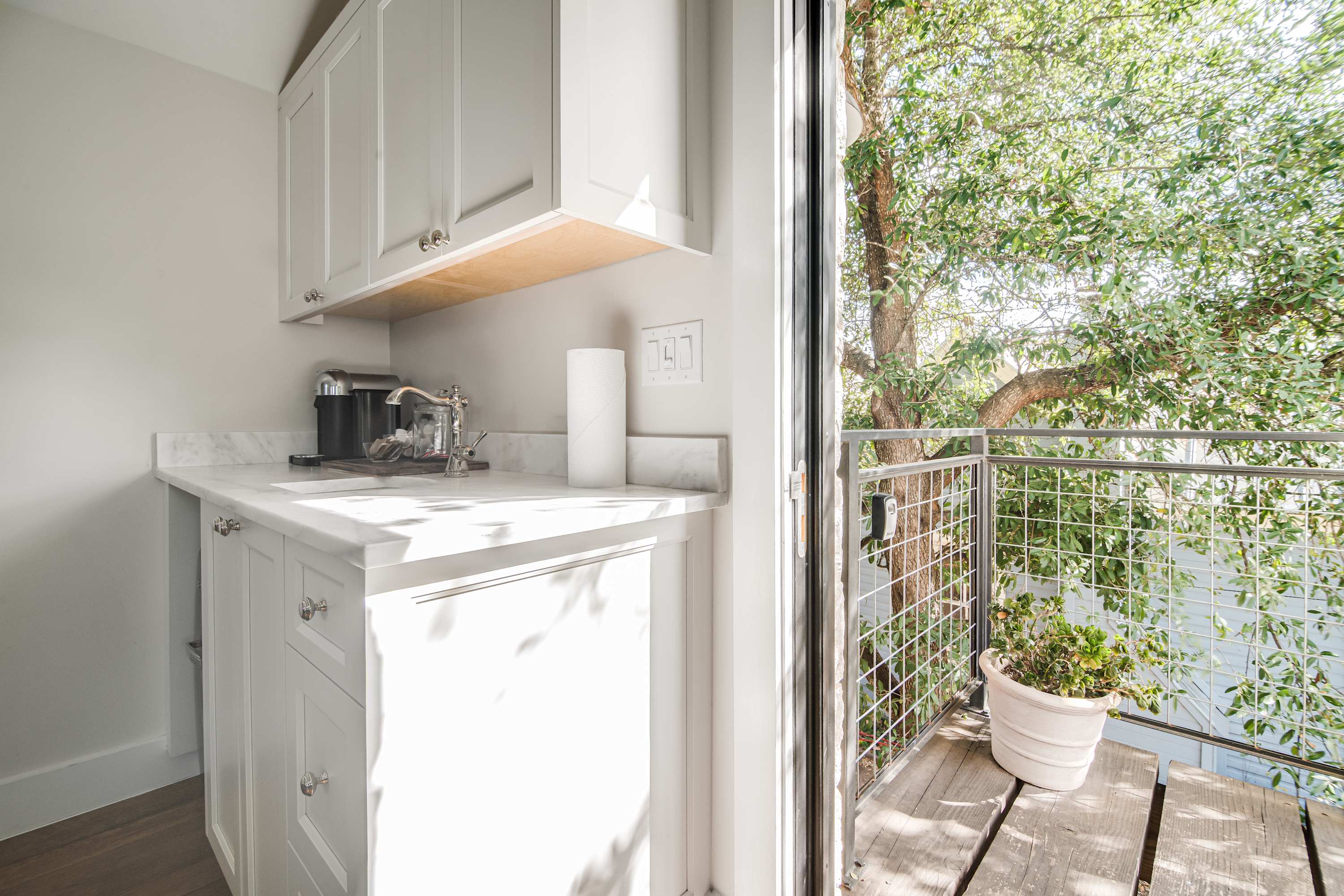 Sunday Haus Loft - Walk to Main Street!! | Photo 7