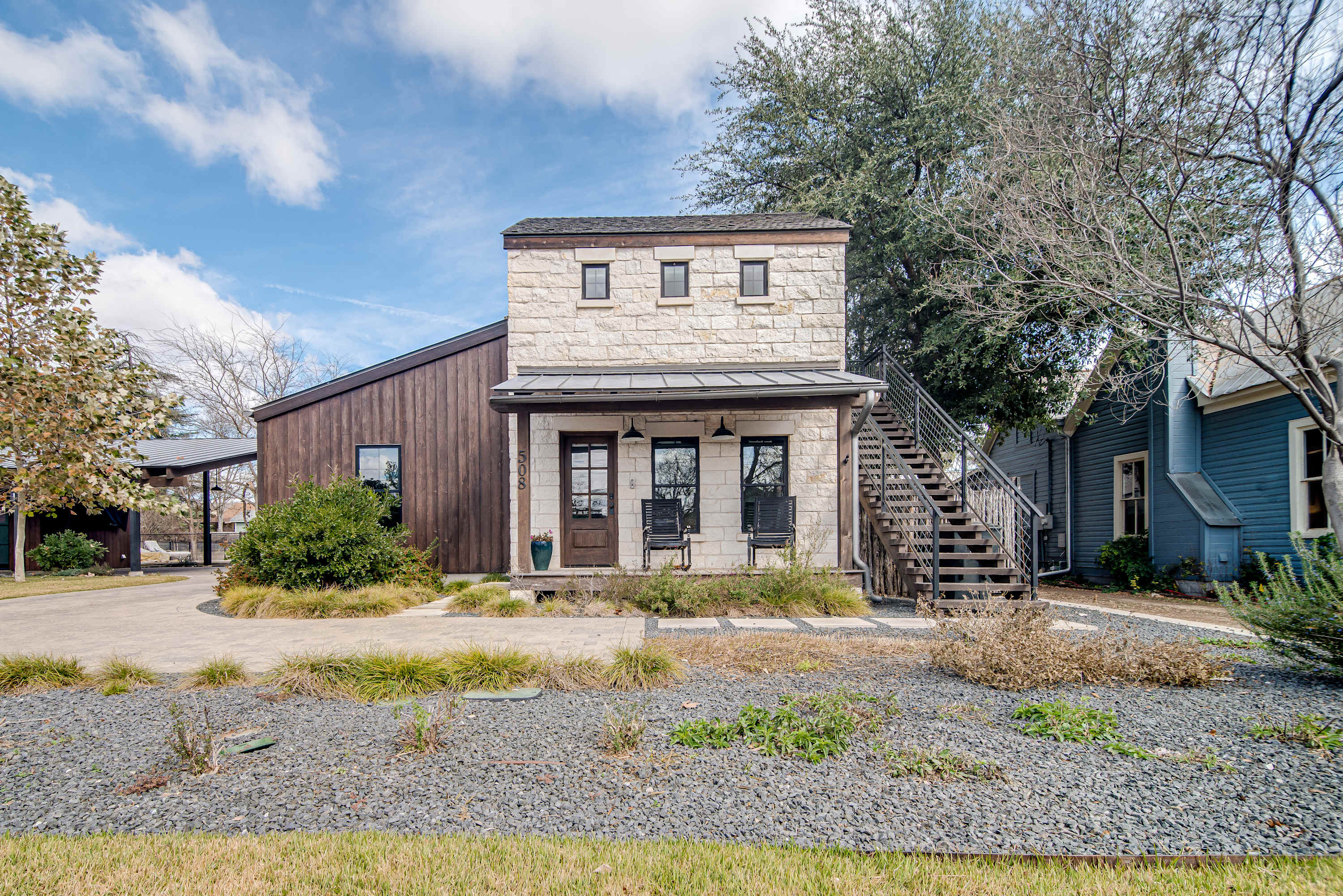 Sunday Haus Loft - Walk to Main Street!! | Photo 12