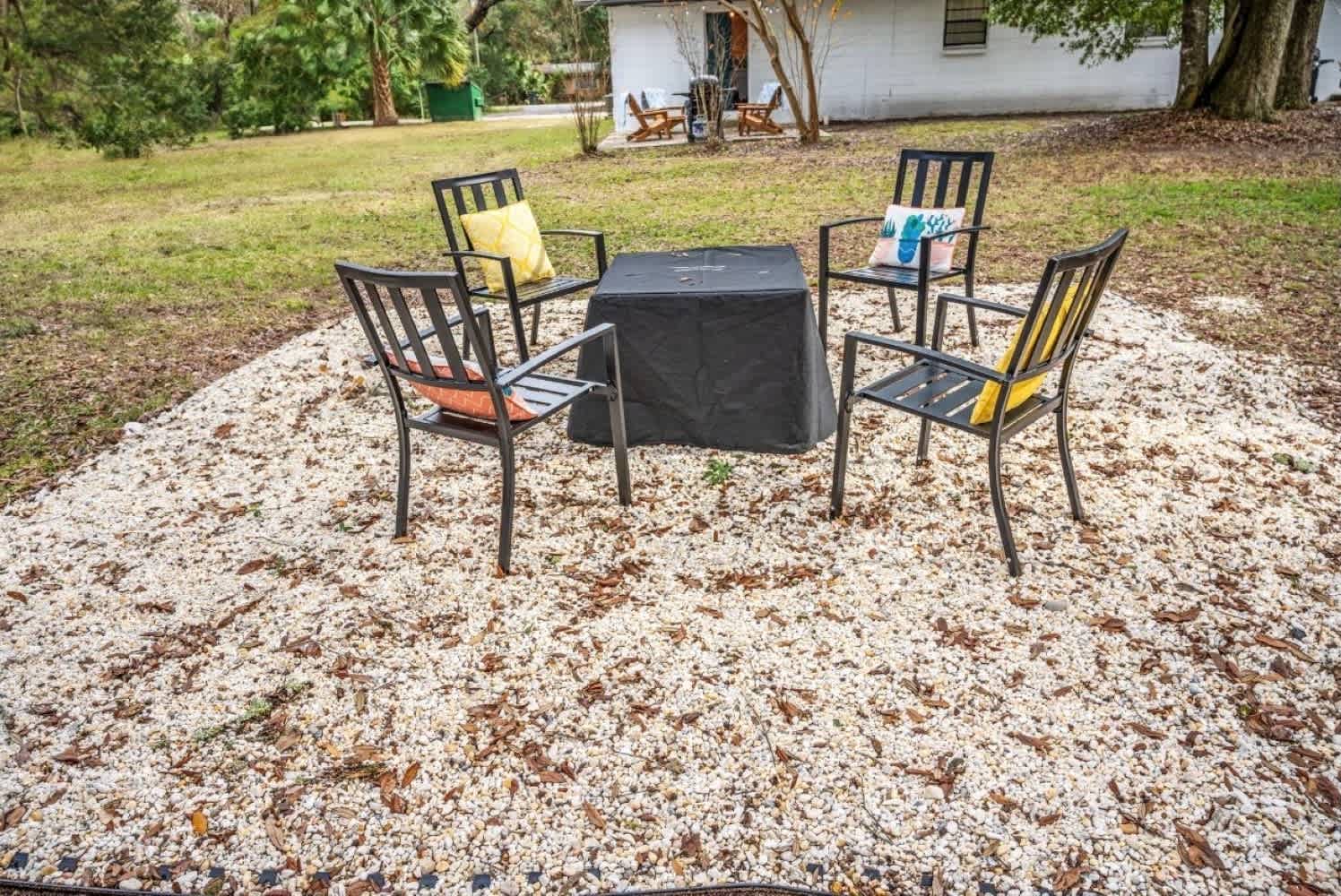 6-unit retreat w/ fire pit & backyard — Pensacola, FL — vacation rental