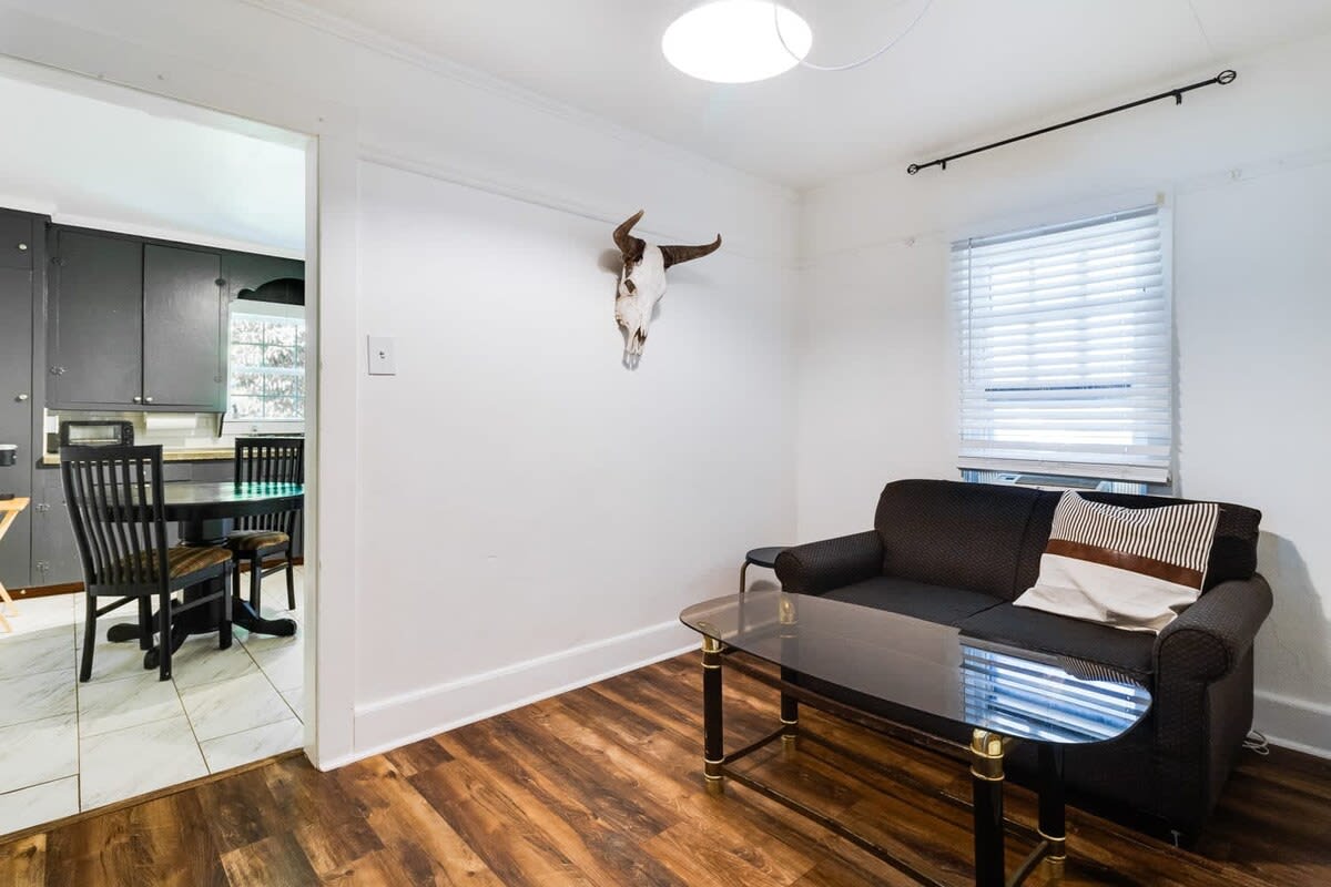Cozy Private Room in Shared Home Near Downtown