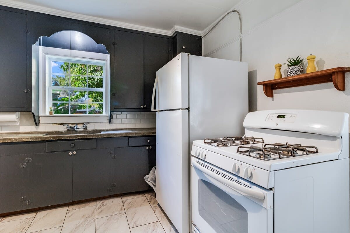 Cozy Private Room in Shared Home Near Downtown