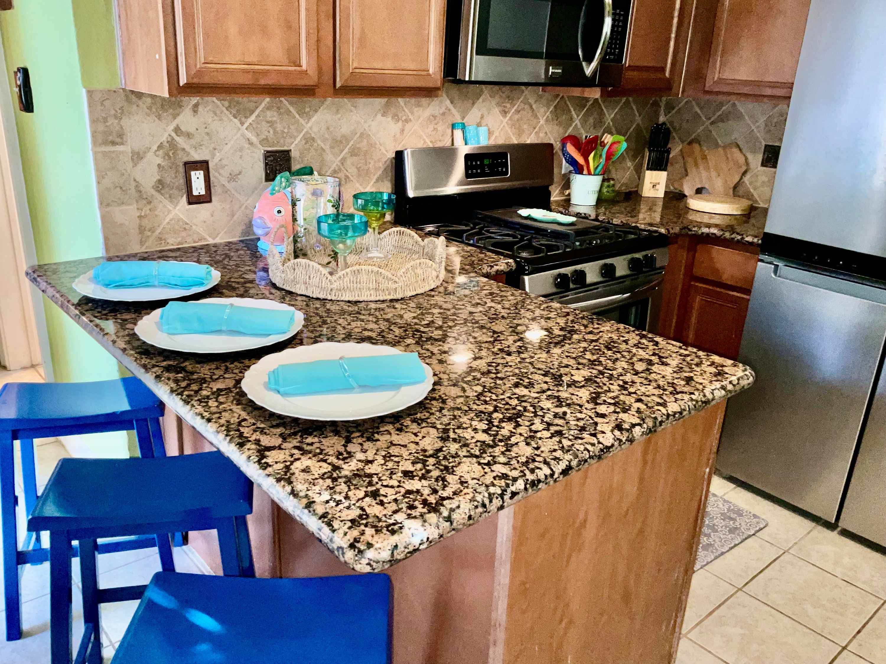 bar sitting area for 3