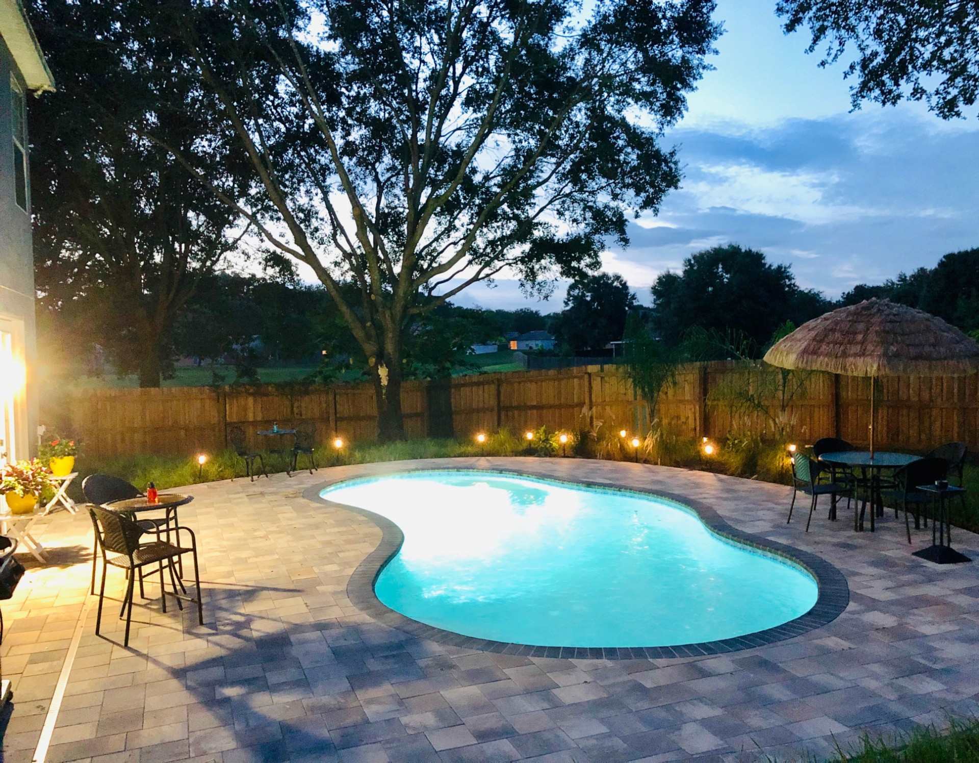 Paradise Villa Heated POOL, Hot Tub, & Fire Pit — Seffner, FL — vacation rental