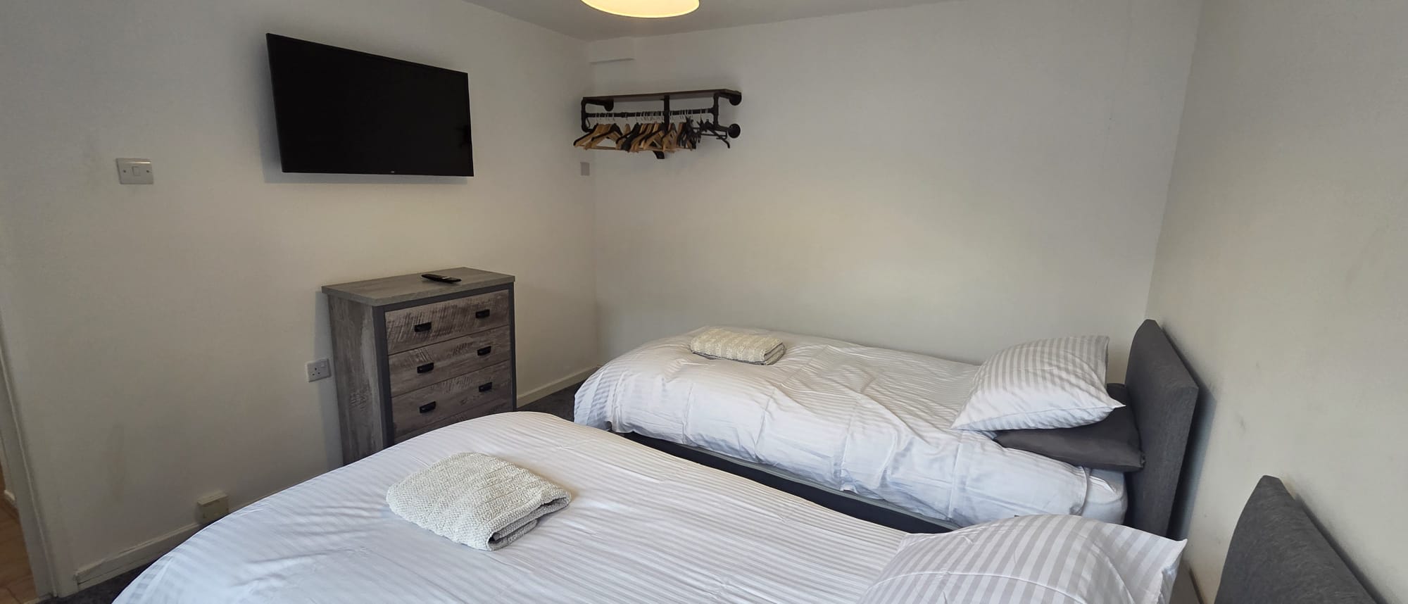 The Glen: Contractor Haven | Fast Wi‑Fi | Easy Parking –  by Hosterooo