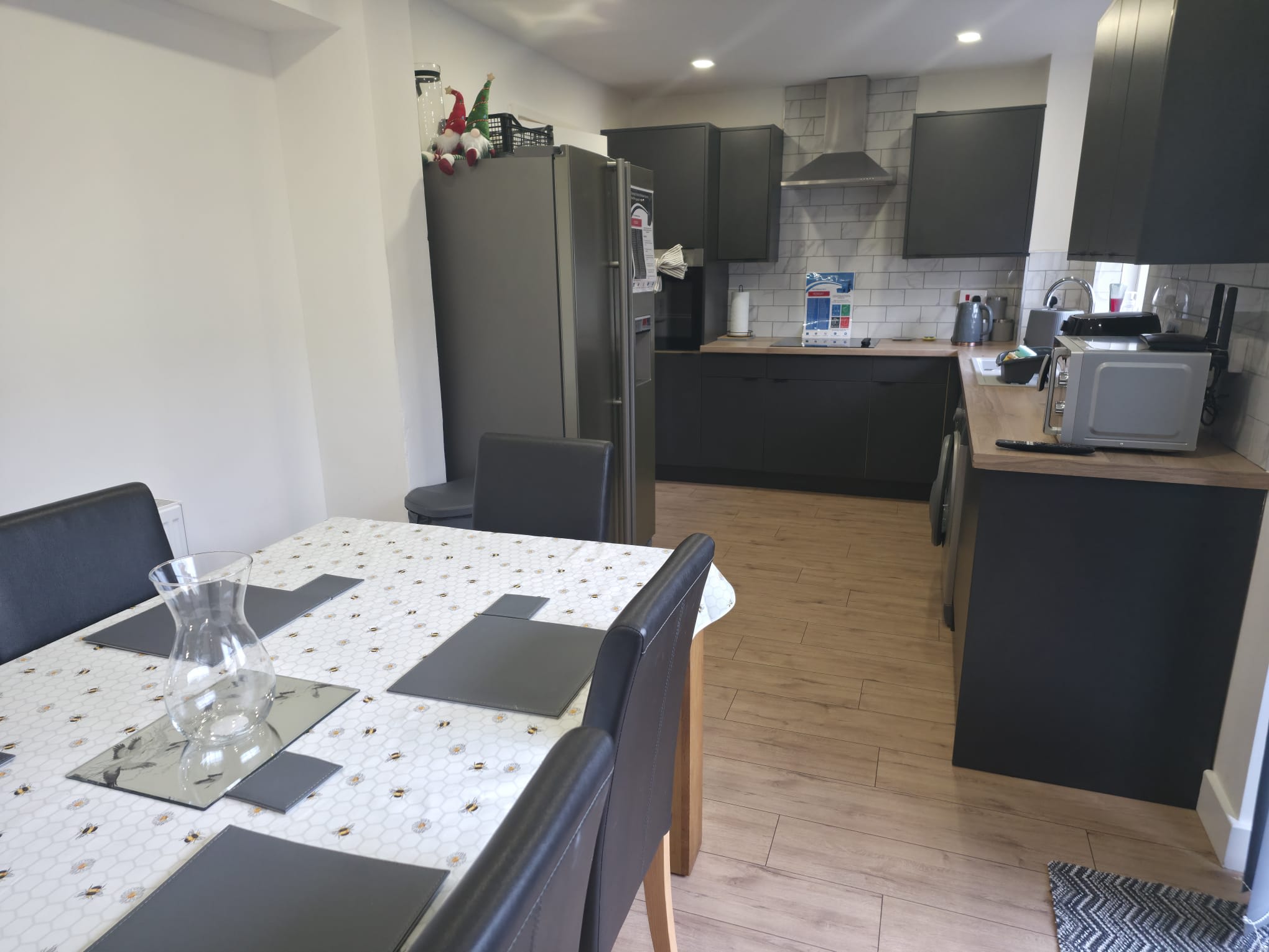 The Glen: Contractor Haven | Fast Wi‑Fi | Easy Parking –  by Hosterooo