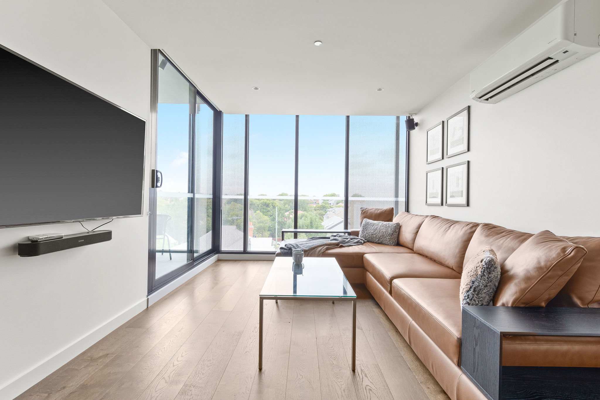 Central Oakleigh 2BR Apartment w Parking — Oakleigh, VIC — vacation rental