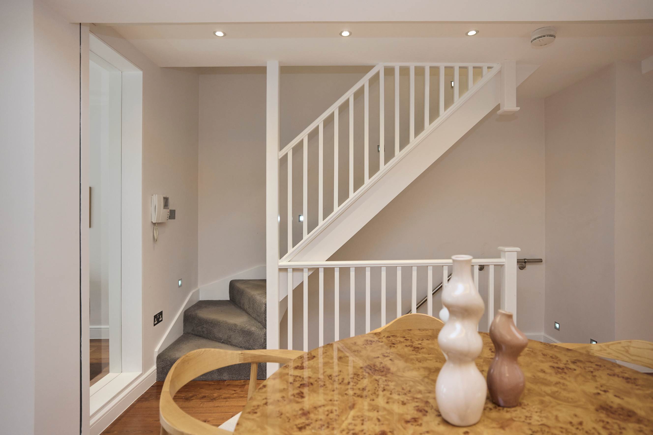 View The Kensington End House in Ansdell Terrace 27 W8 5BY The Kensington End House in Ansdell Terrace 27 W8 5BY - Property image 45 - VivreStays