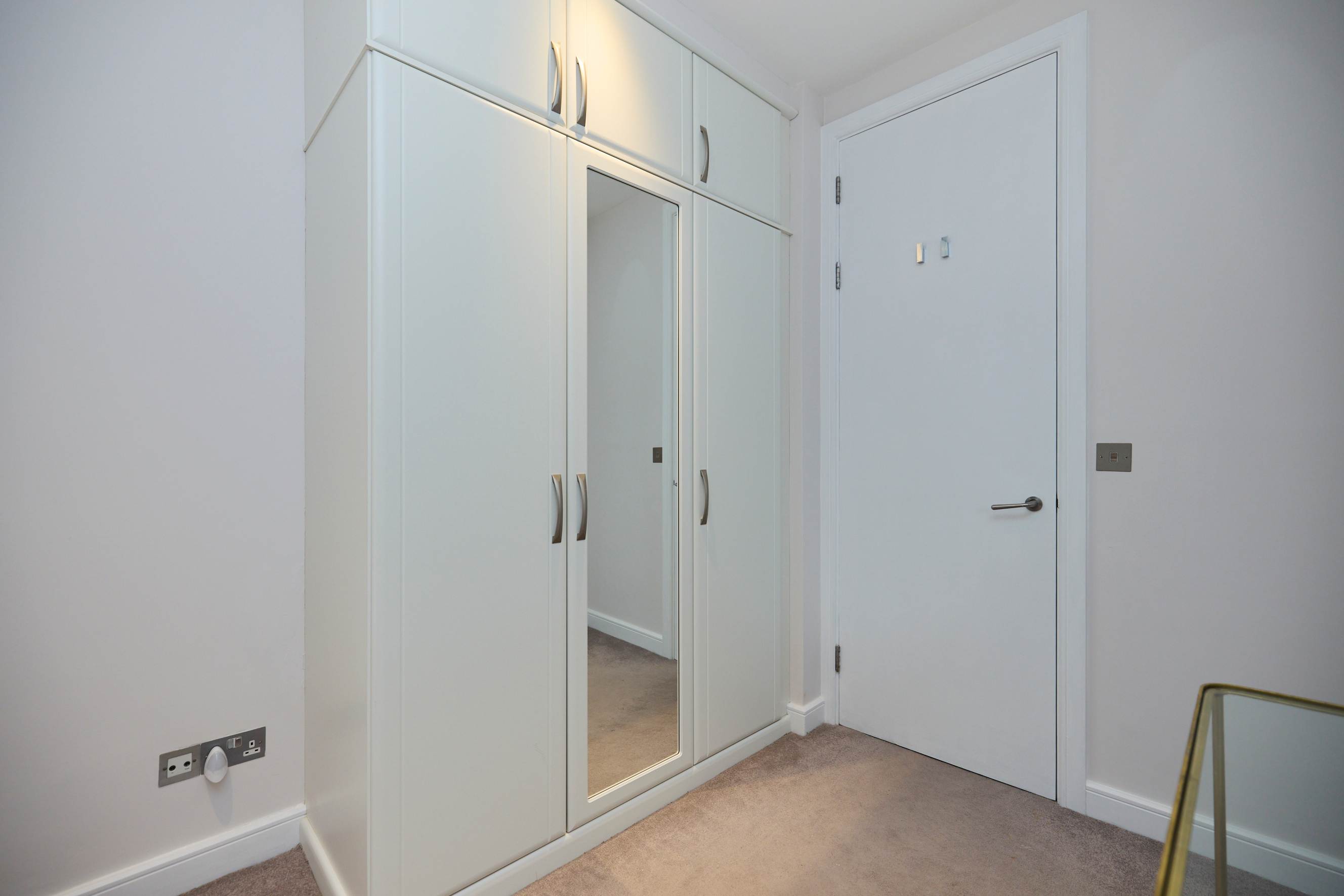 View The Kensington End House in Ansdell Terrace 27 W8 5BY The Kensington End House in Ansdell Terrace 27 W8 5BY - Property image 32 - VivreStays