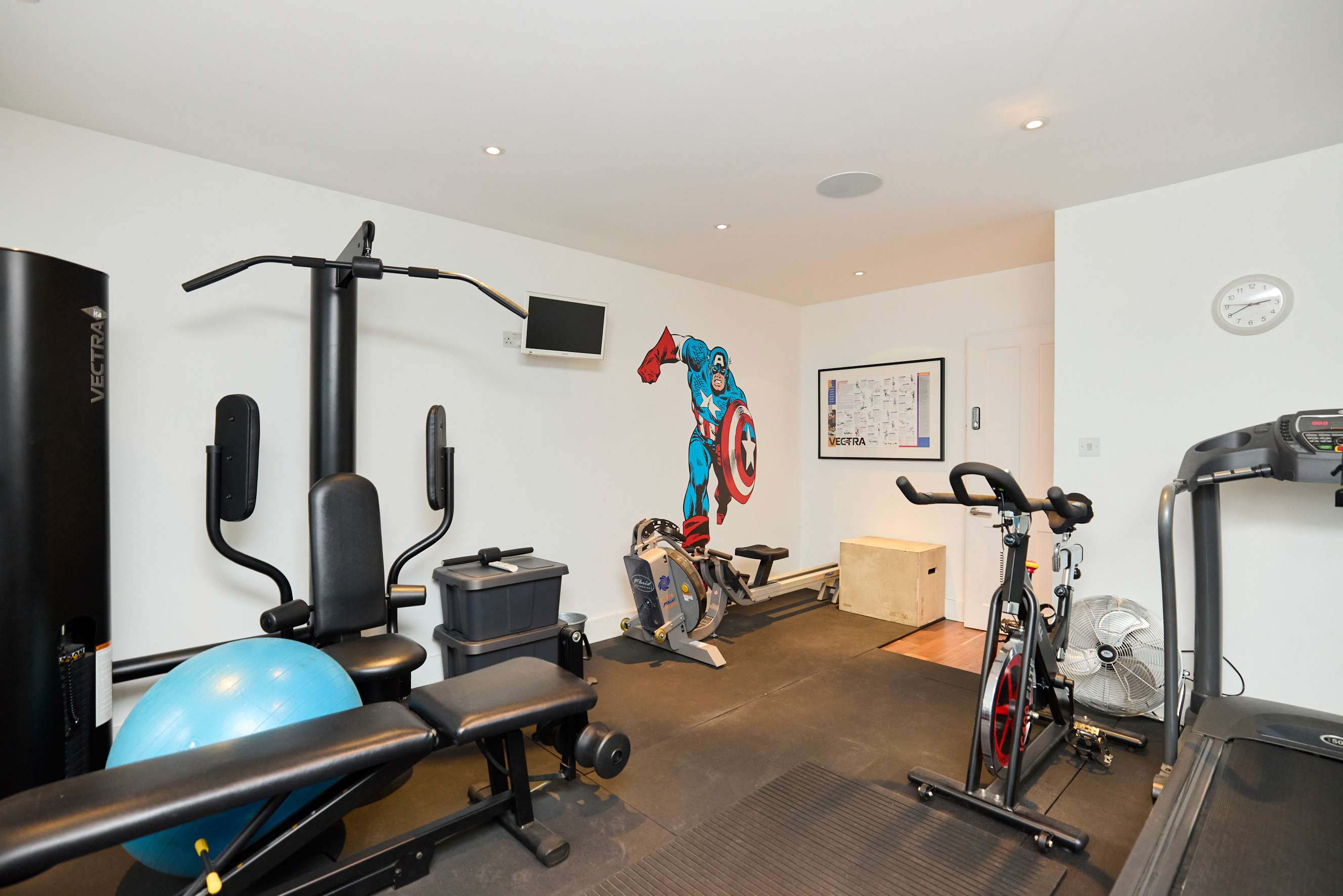 The Clapham Crib in Leathwaite Road 7 SW11 1XG - Property image 44 - VivreStays