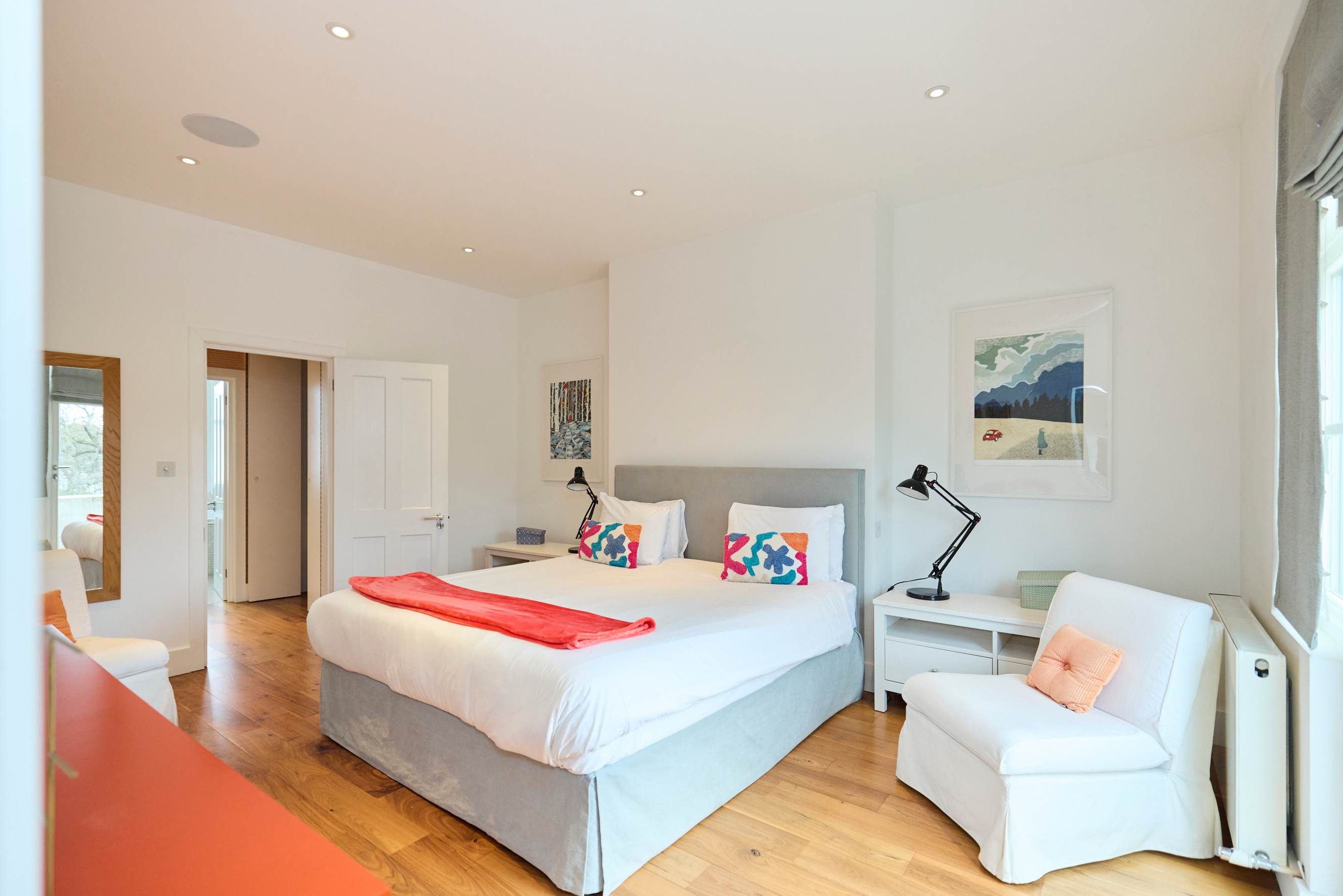 The Clapham Crib in Leathwaite Road 7 SW11 1XG - Property image 54 - VivreStays