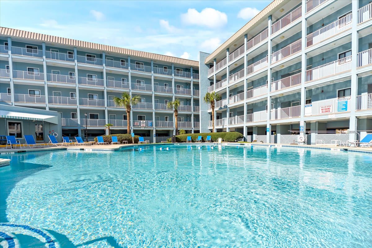 Coastal 2BR Condo w Ocean Views & Pool 2